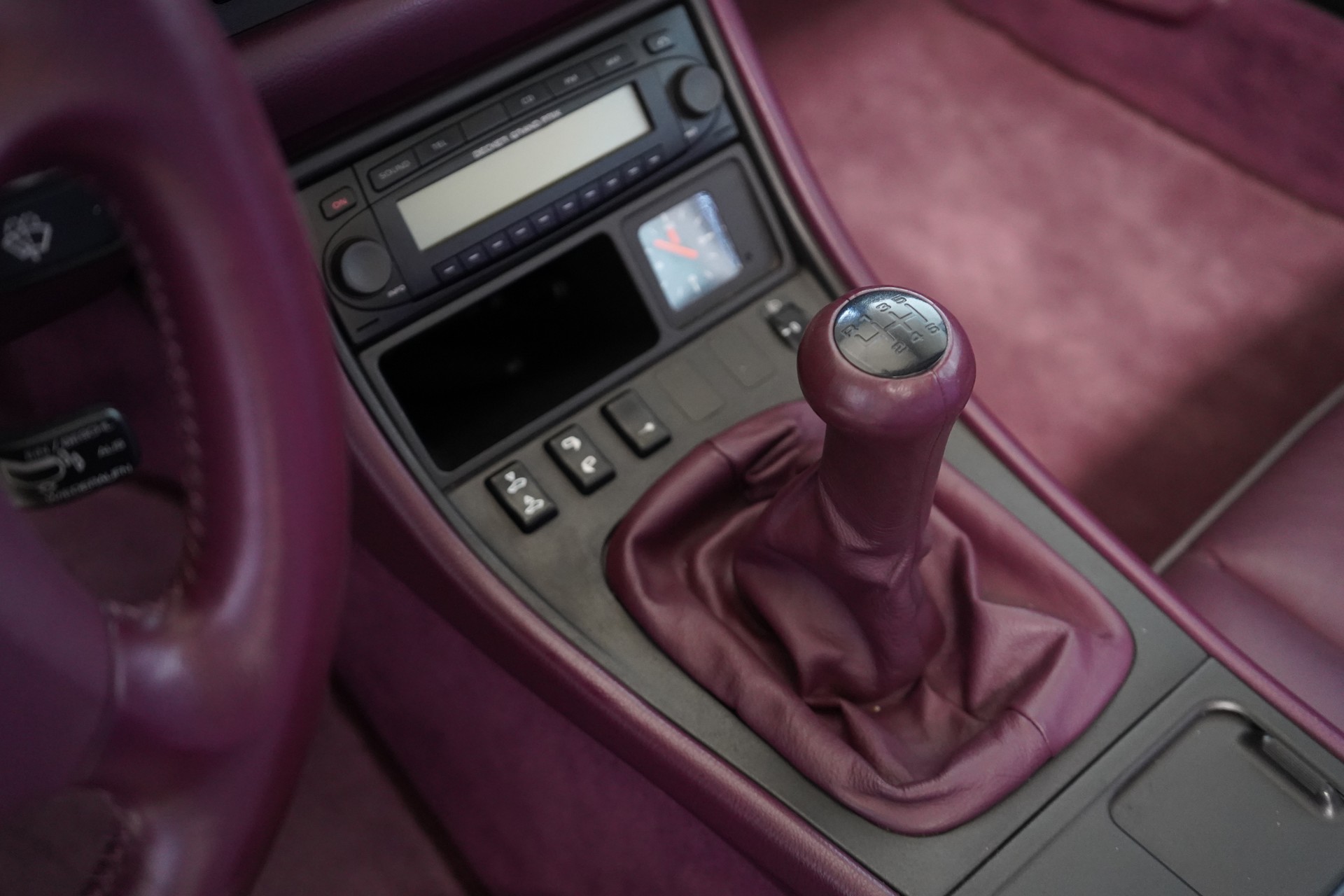 PORSCHE 968 Cabrio-image-18