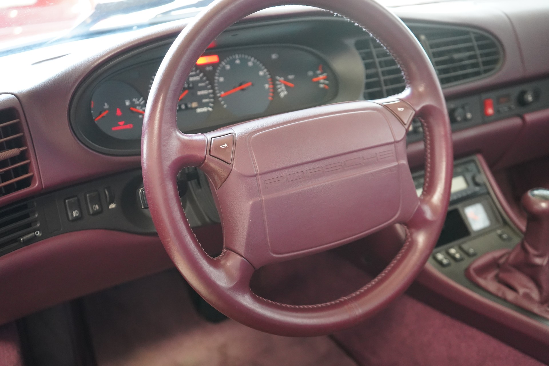 PORSCHE 968 Cabrio-image-14