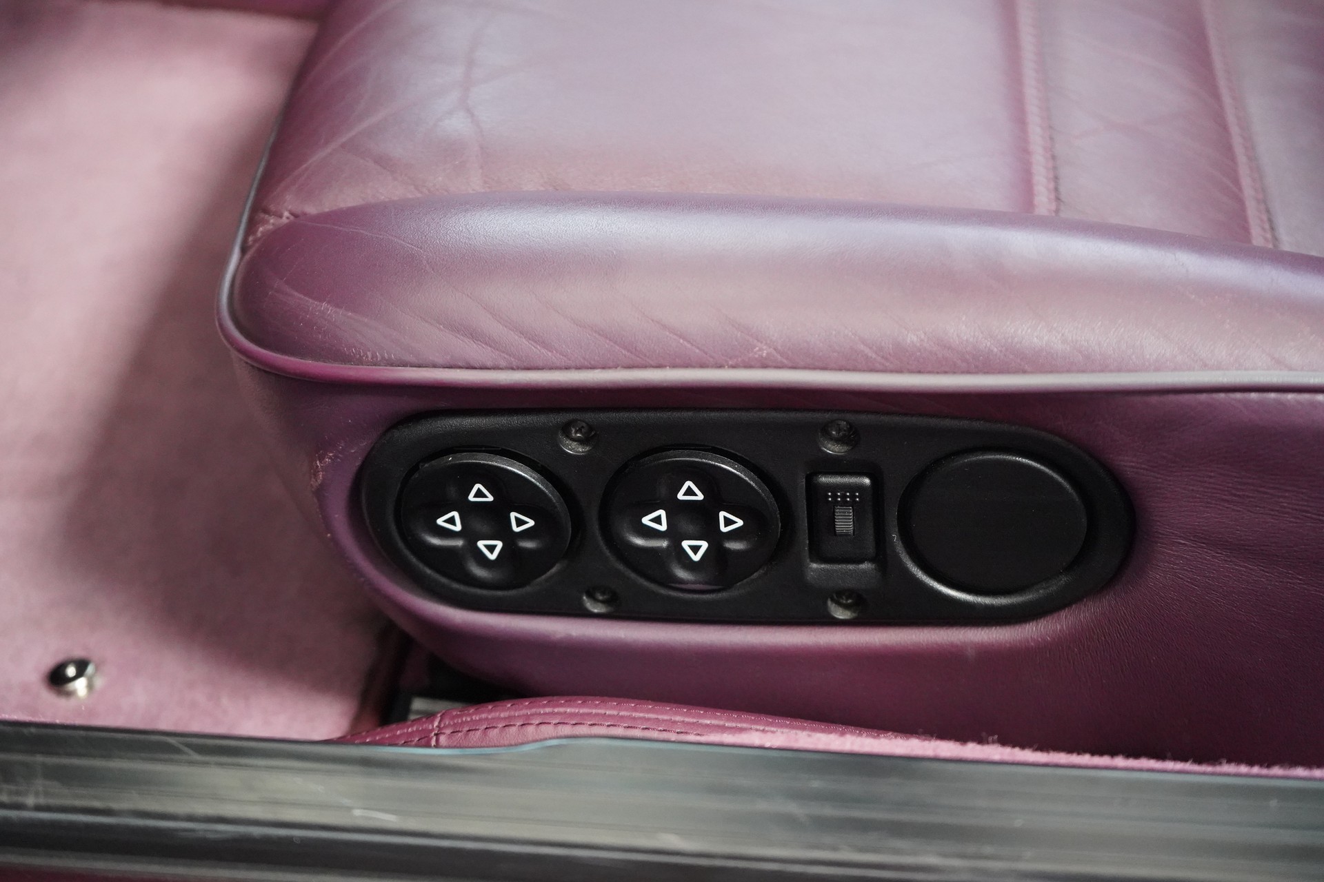 PORSCHE 968 Cabrio-image-21