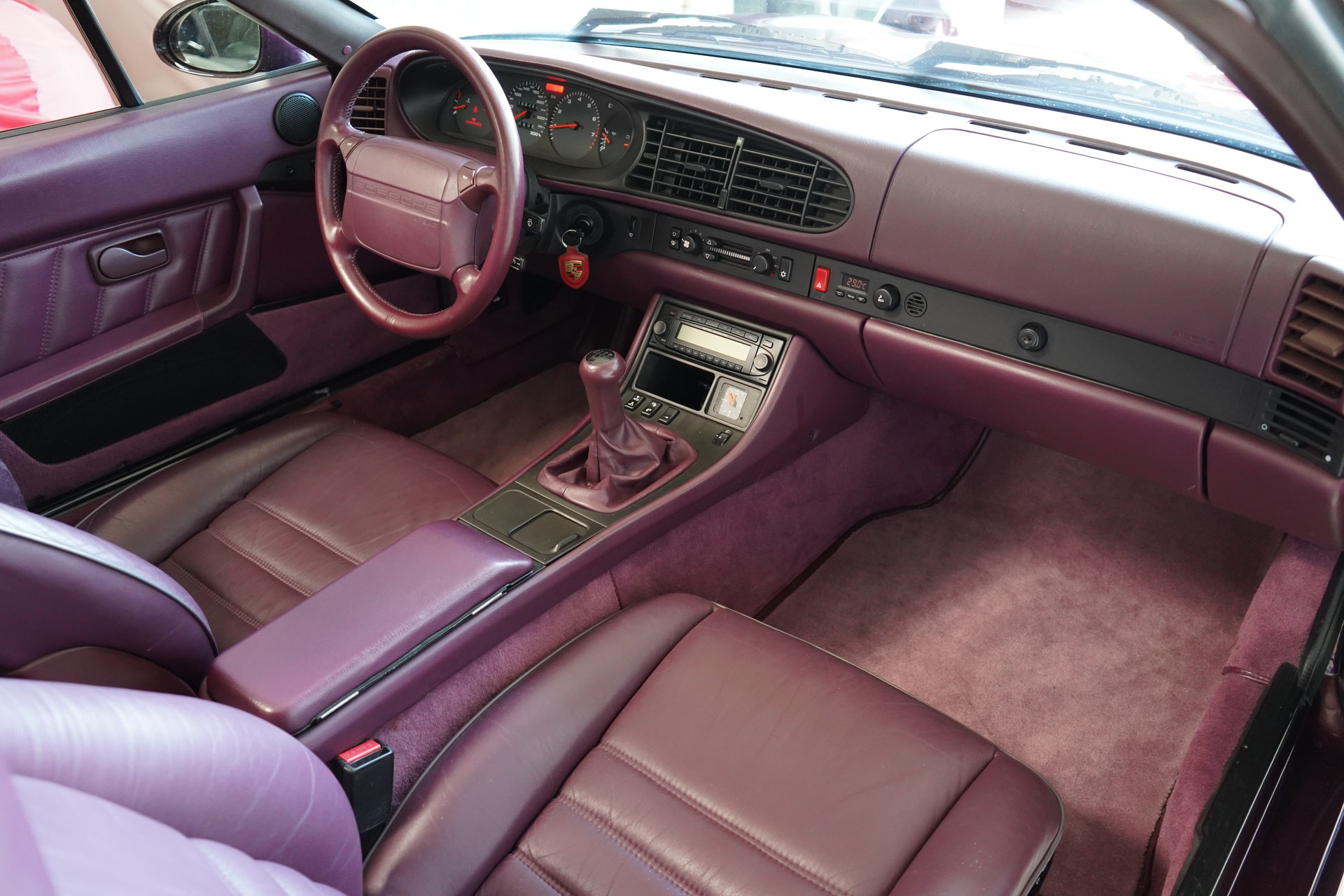PORSCHE 968 Cabrio-image-24