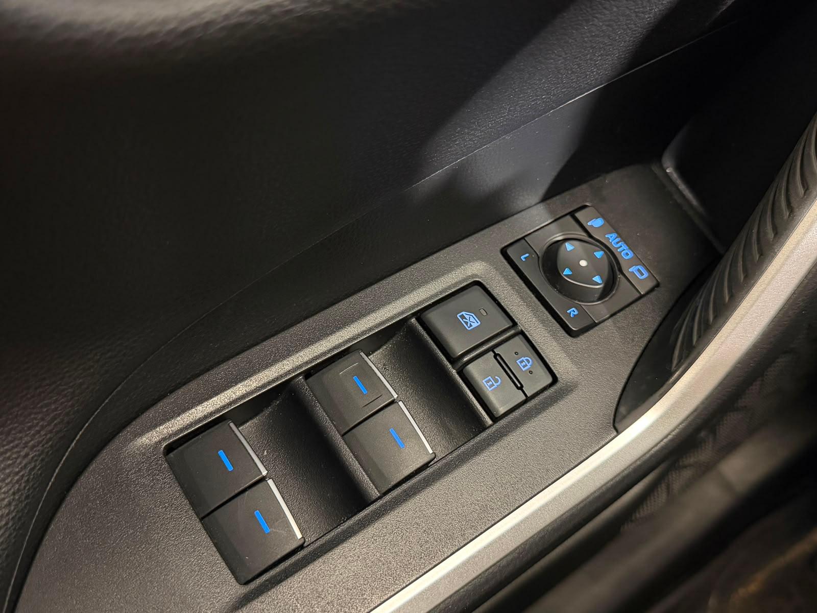 TOYOTA RAV4 2.5 Plug-In-Hybrid Premium-image-12