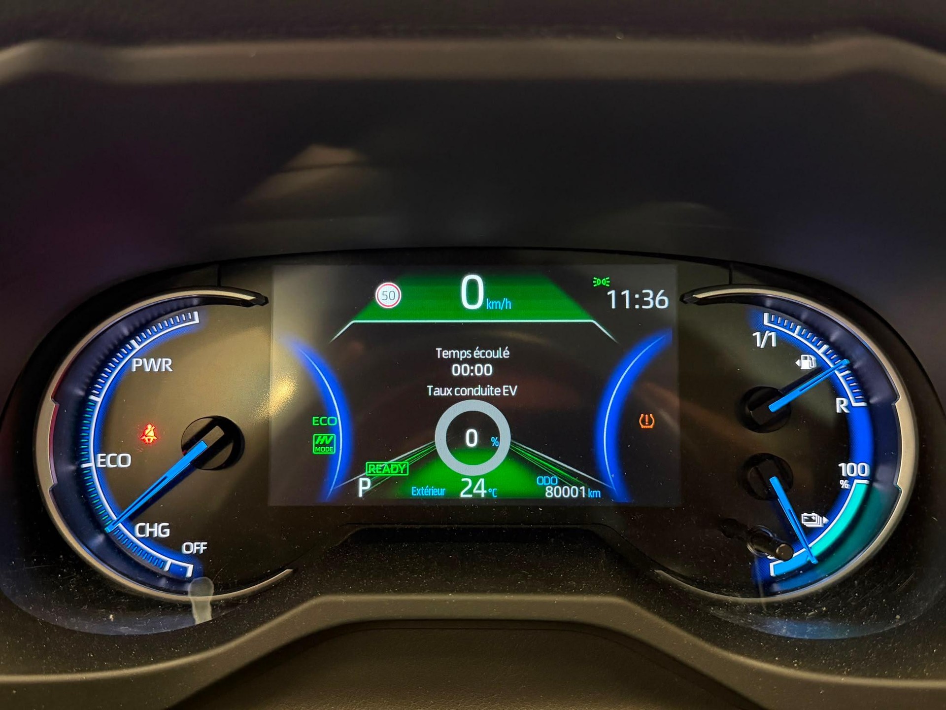 TOYOTA RAV4 2.5 Plug-In-Hybrid Premium-image-5