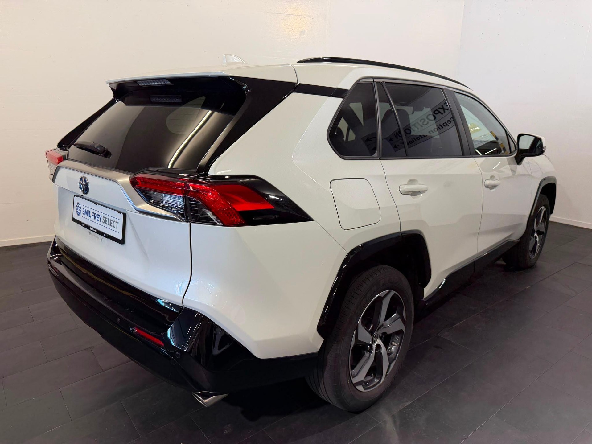 TOYOTA RAV4 2.5 Plug-In-Hybrid Premium-image-1