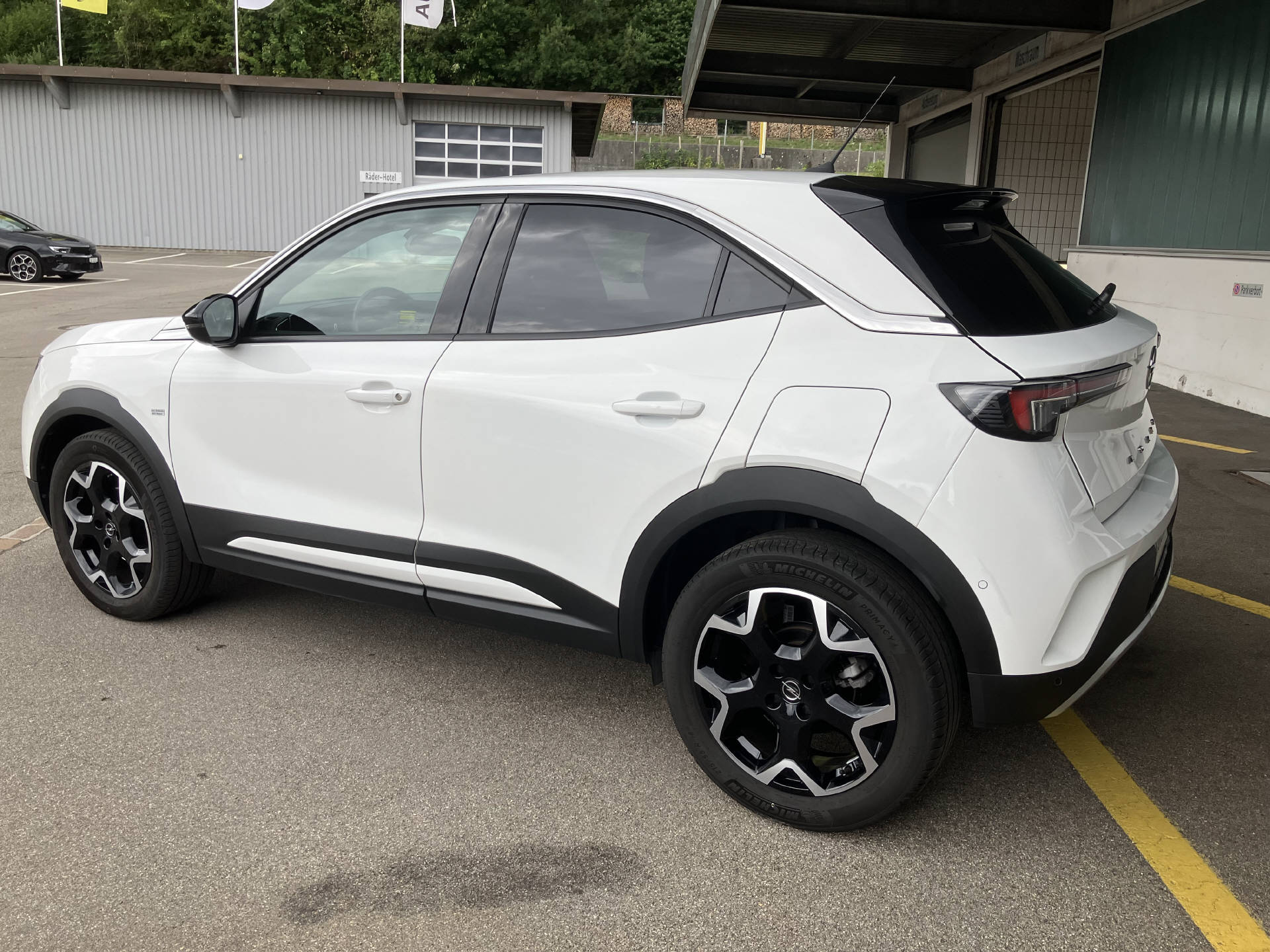 OPEL Mokka 1.2 Direct Injection Turbo Ultimate Aut.-image-1