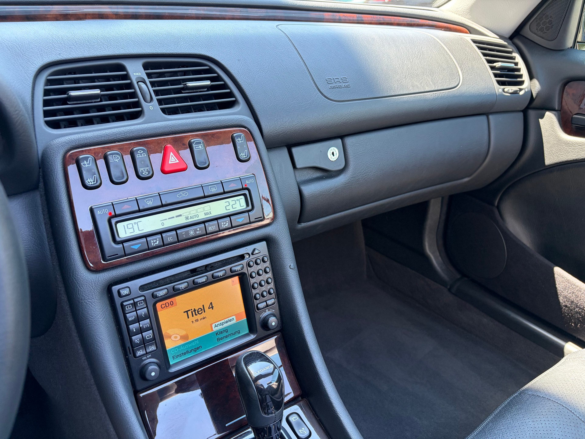 MERCEDES-BENZ CLK 430 Elegance Automatic-image-10