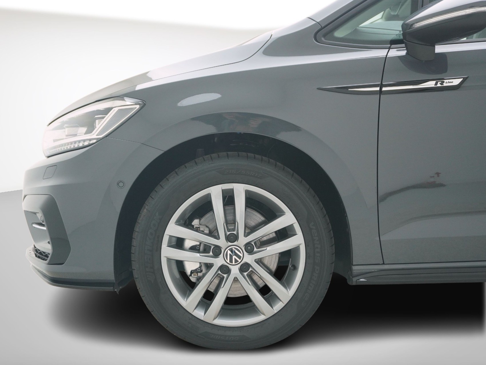 VW Touran 1.5 TSI R-Line DSG-image-9