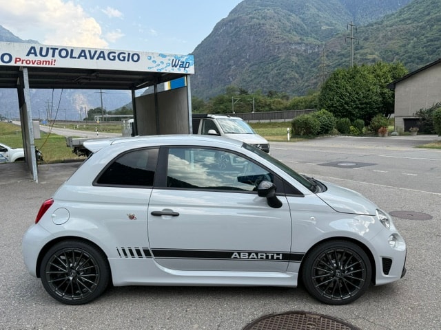 FIAT 695 1.4 16V Turbo Abarth 695 Competizione Dualogic-image-3