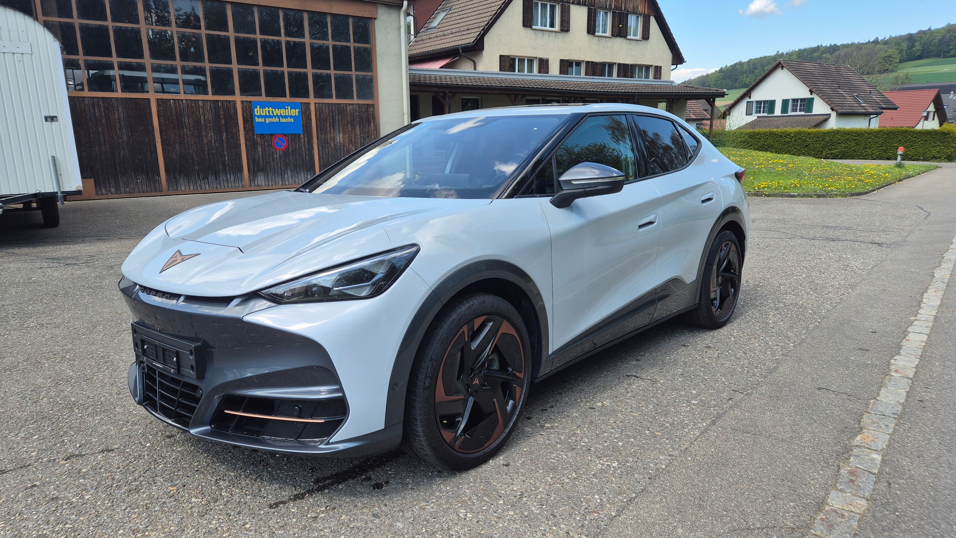 CUPRA Tavascan Type 9 77 kWh VZ Adrenaline*Heau up Display*Panoramadach*360°Kamera