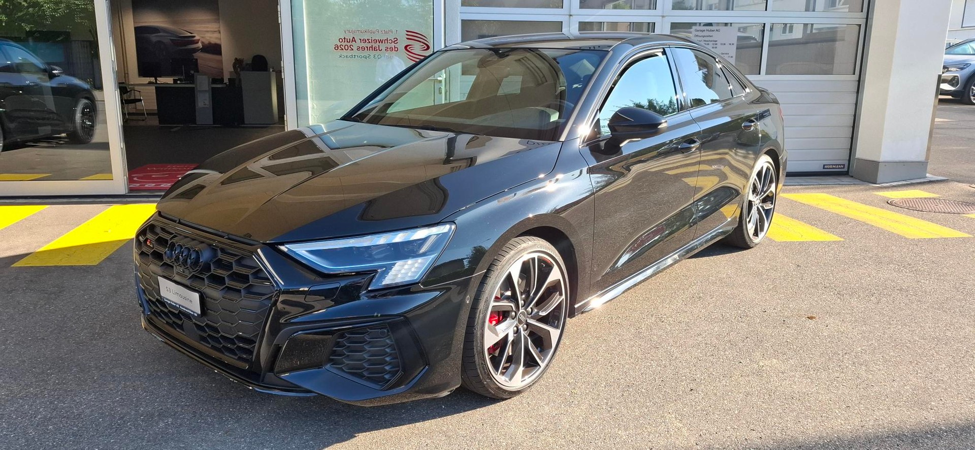 AUDI S3 Limousine 2.0 TFSI quattro S-tronic-image-4