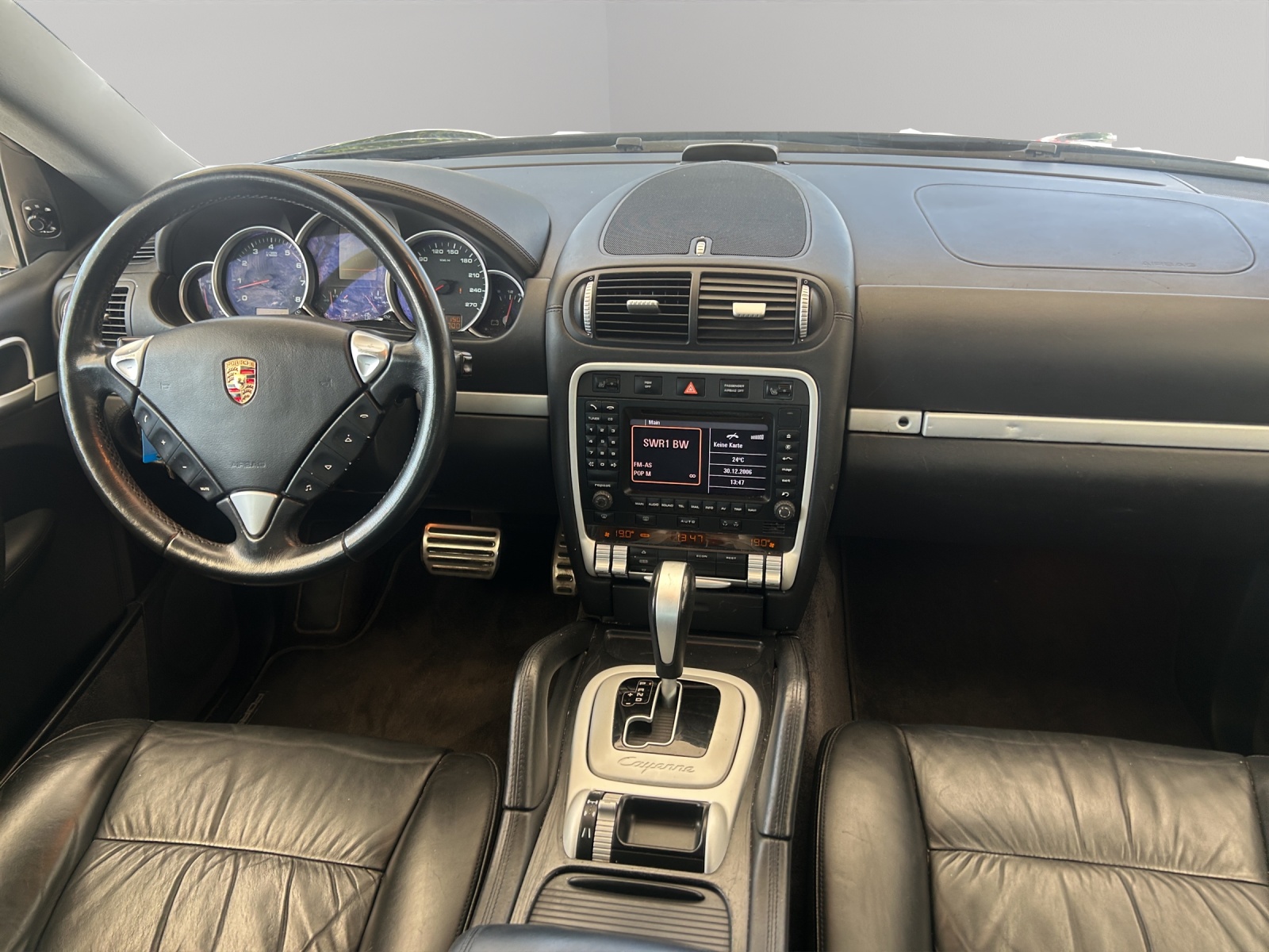 PORSCHE Cayenne S-image-19