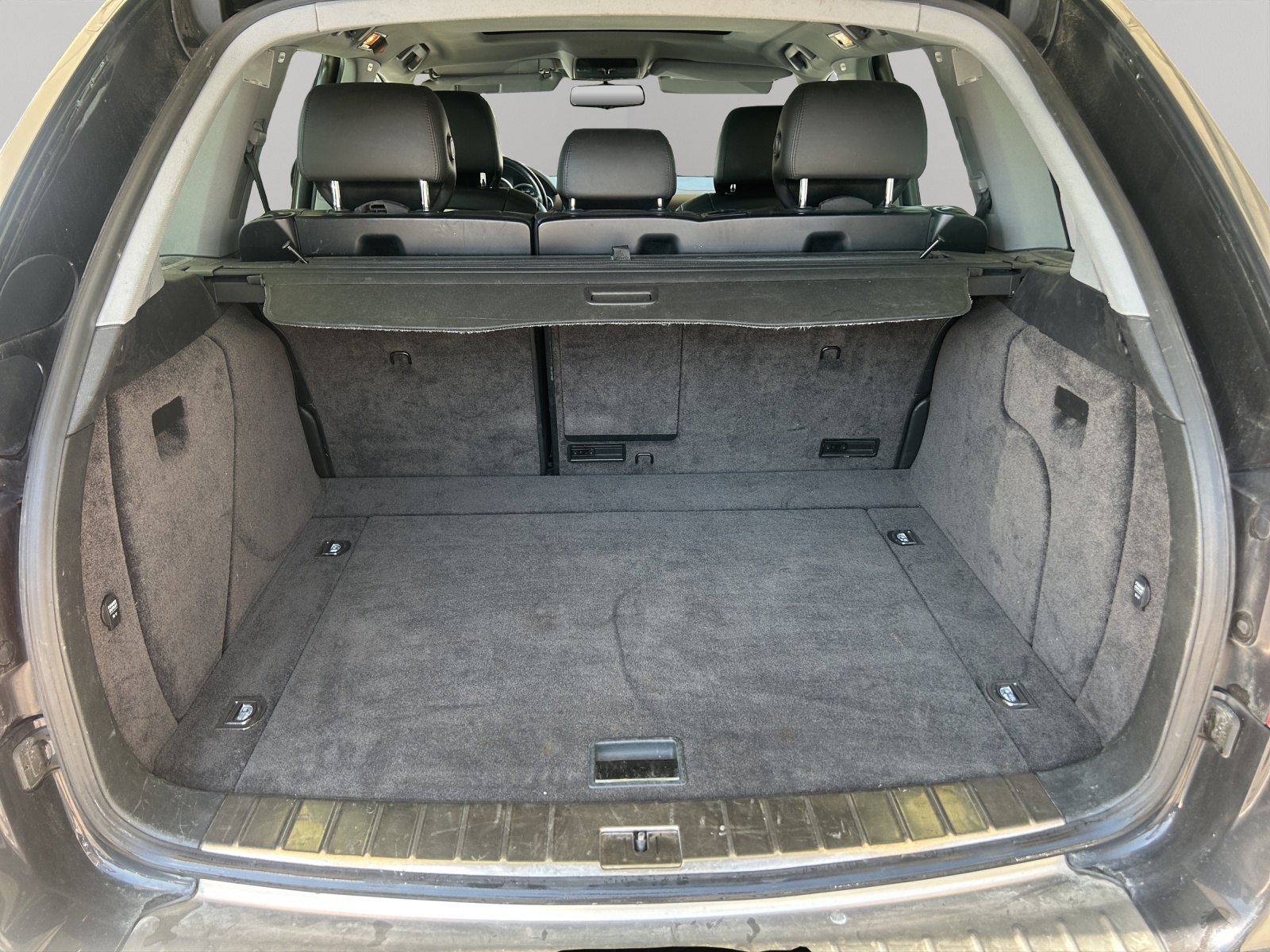 PORSCHE Cayenne S-image-12