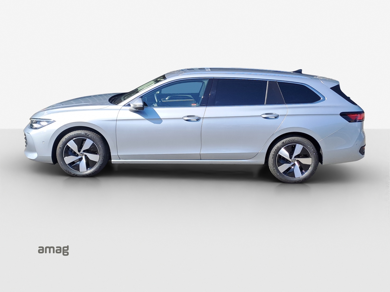 VW Passat Variant 2.0 TDI evo Business 4 Motion DSG-image-1