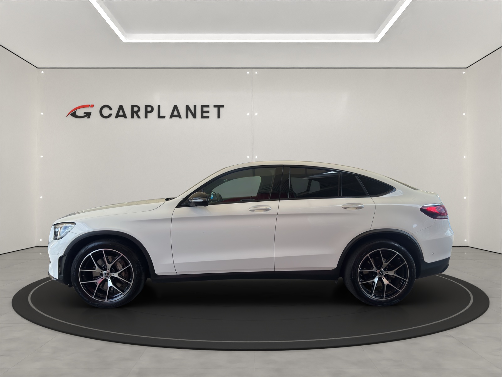 MERCEDES-BENZ GLC-Klasse C253 Coupé GLC 300 AMG Line 4x4-image-3