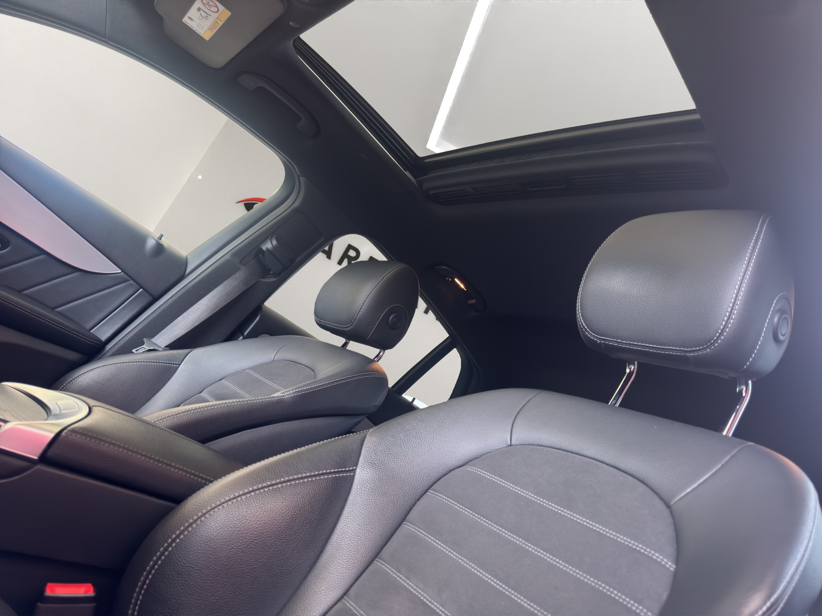 MERCEDES-BENZ GLC-Klasse C253 Coupé GLC 300 AMG Line 4x4-image-19