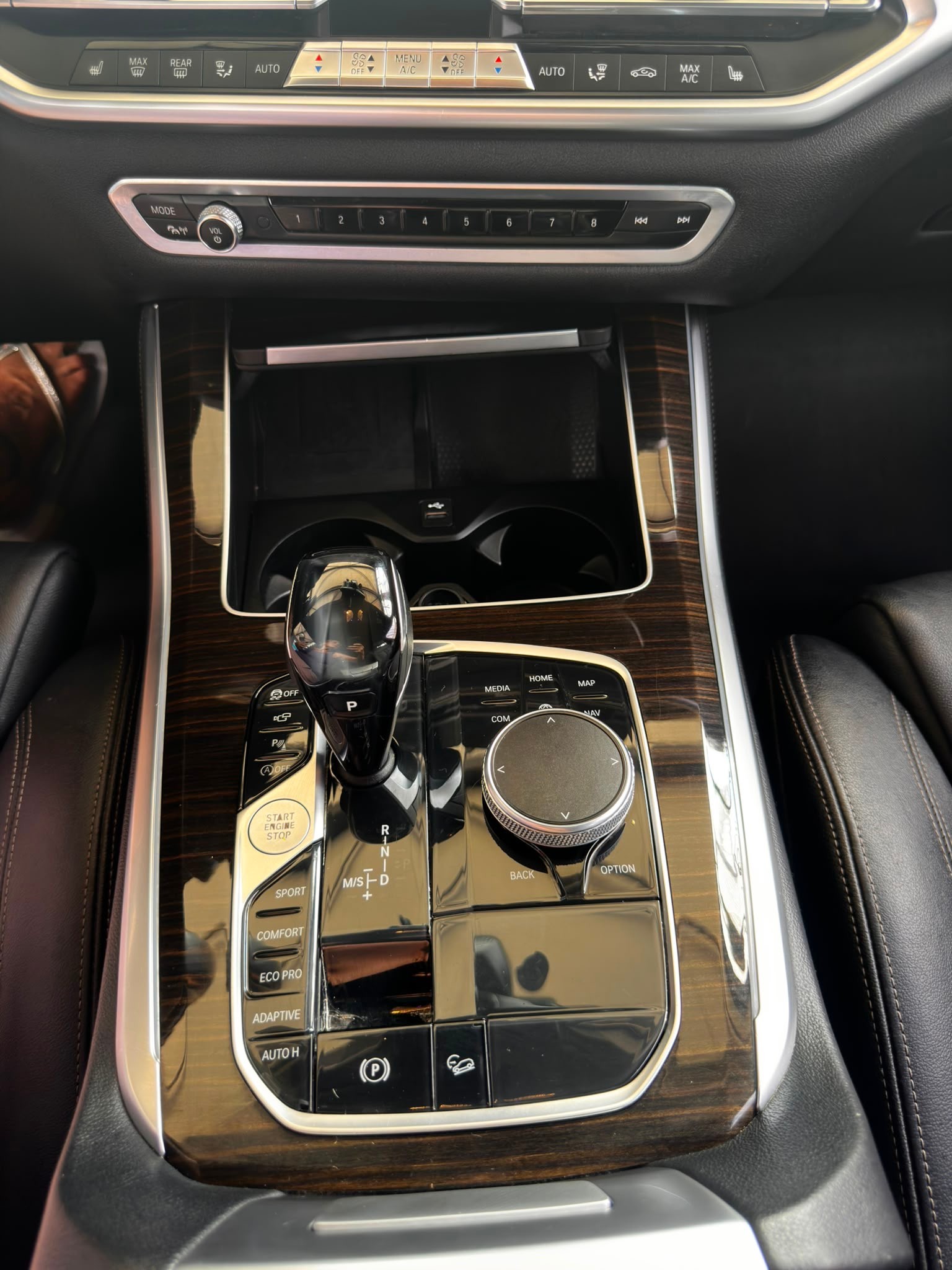 BMW 40i xDrive-image-5
