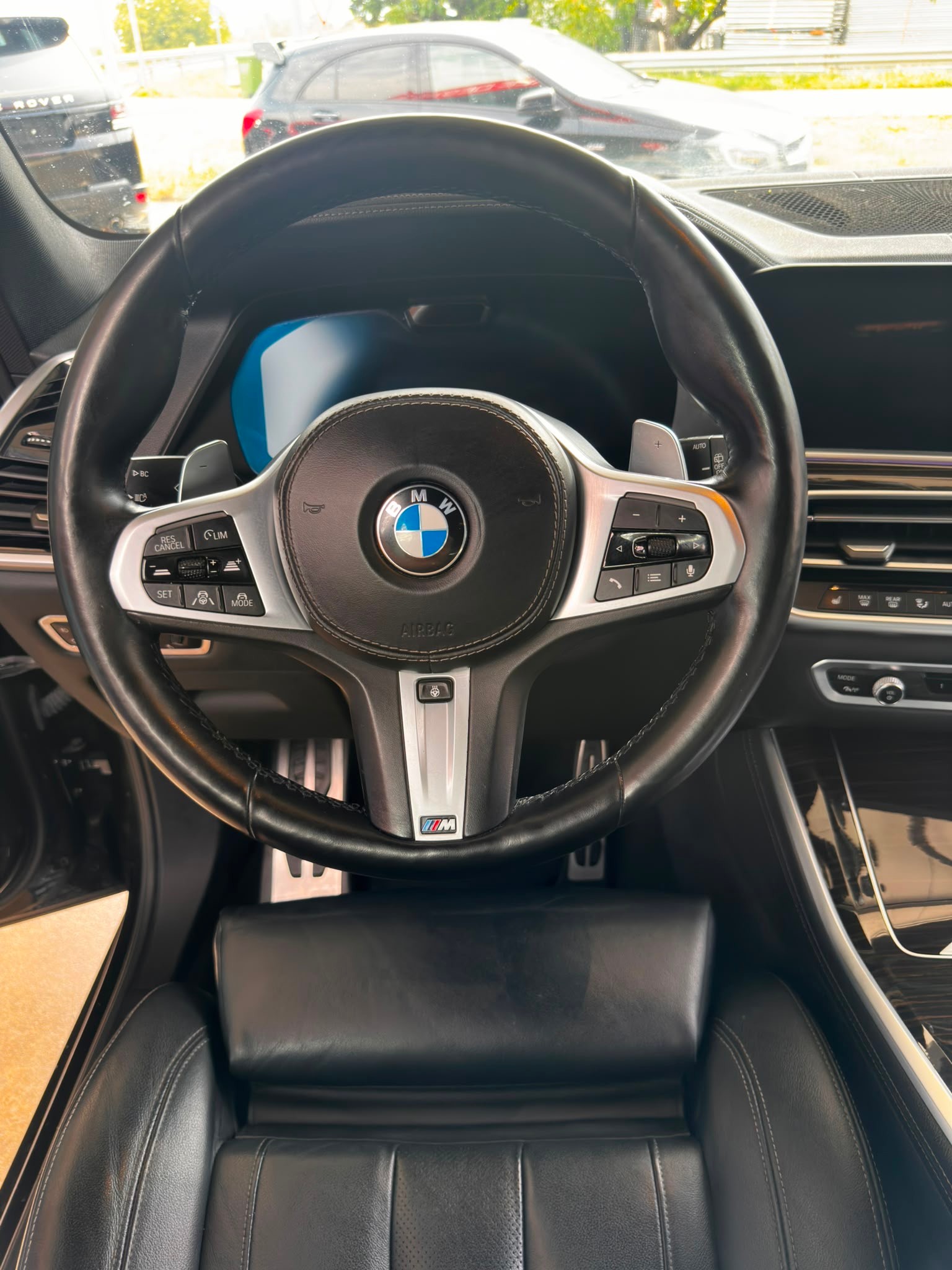 BMW 40i xDrive-image-4