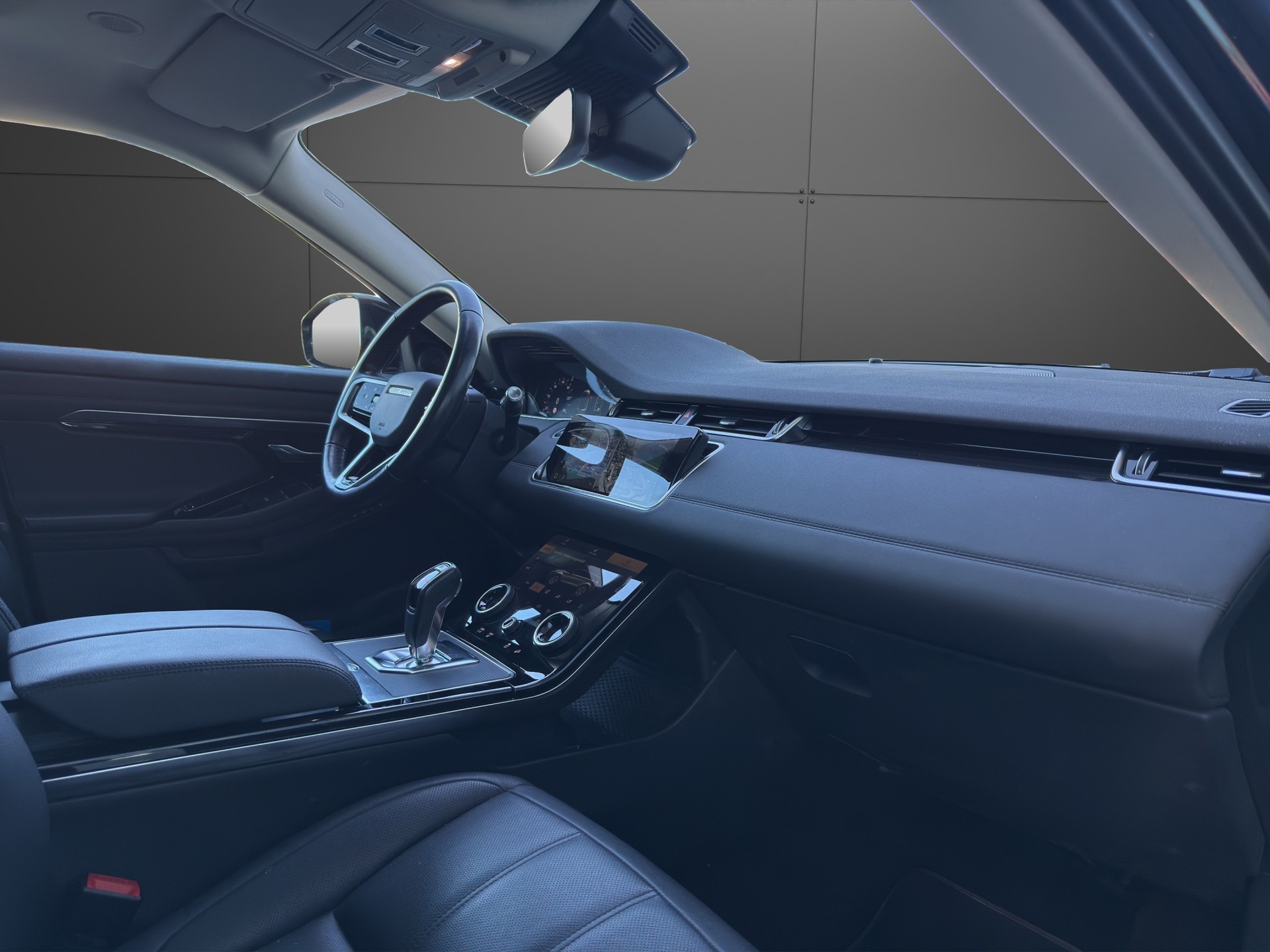 LAND ROVER Range Rover Evoque P 300e SE AT8-image-5