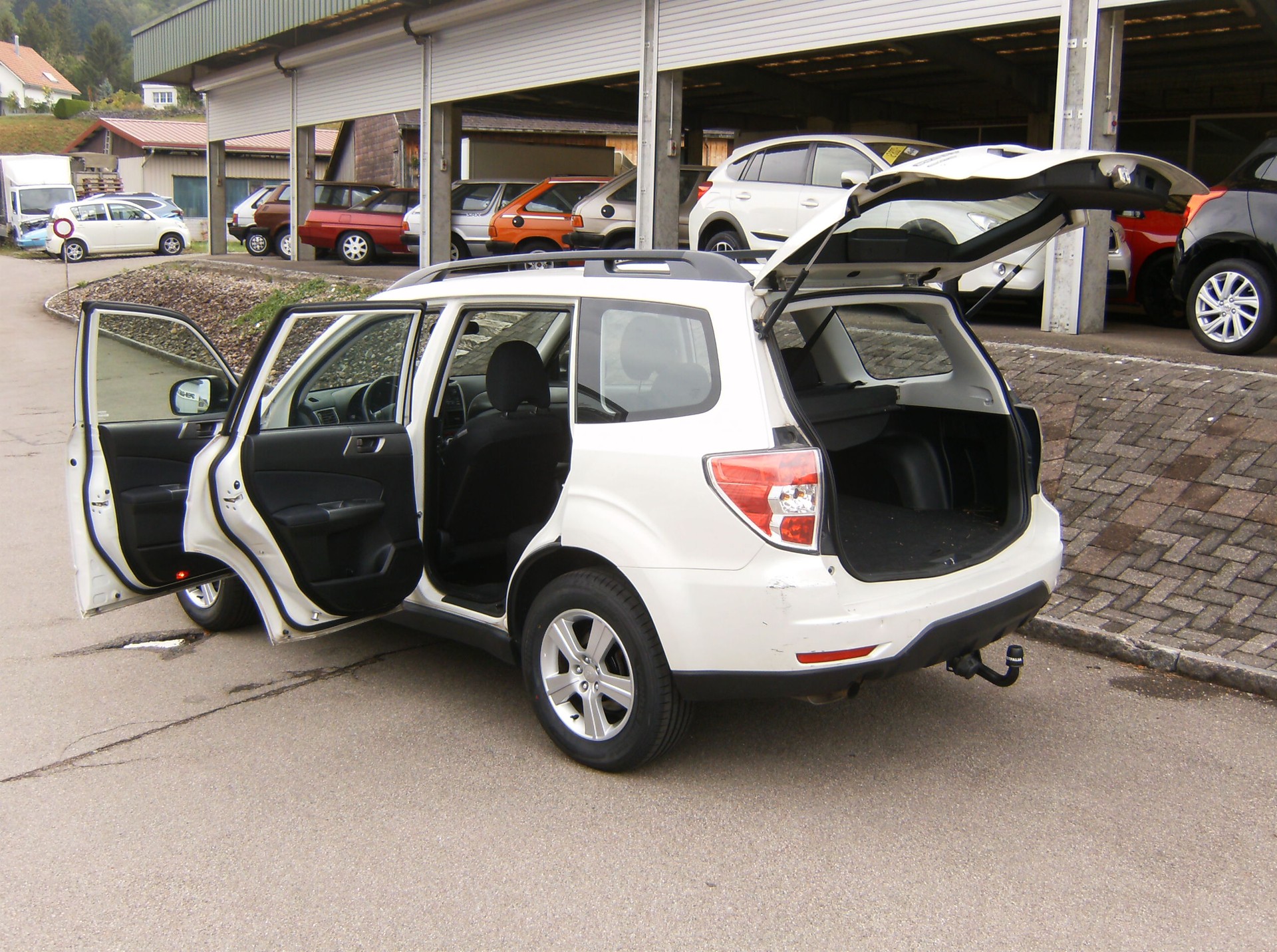 SUBARU Forester 2.0X Swiss Automatic-image-4