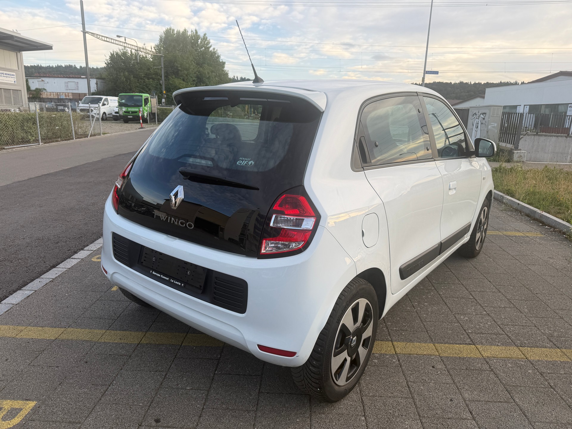 RENAULT Twingo 1.0 Life-image-5