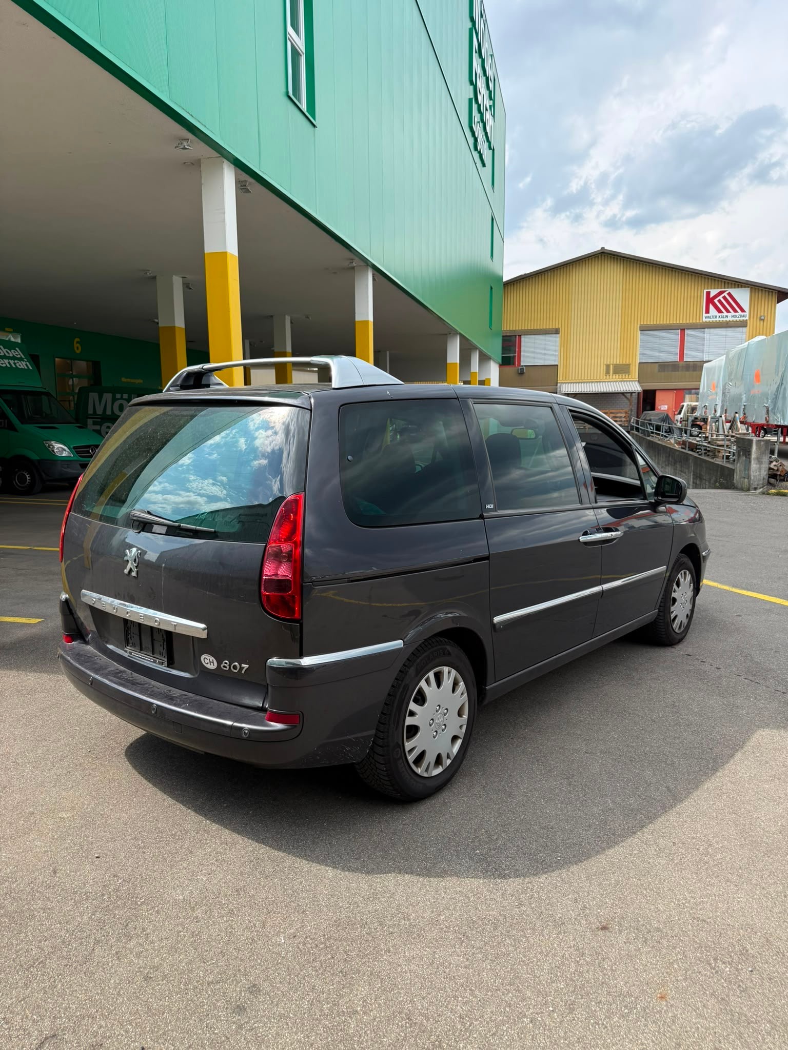 PEUGEOT 807 2.0 16V HDi Family+-image-6