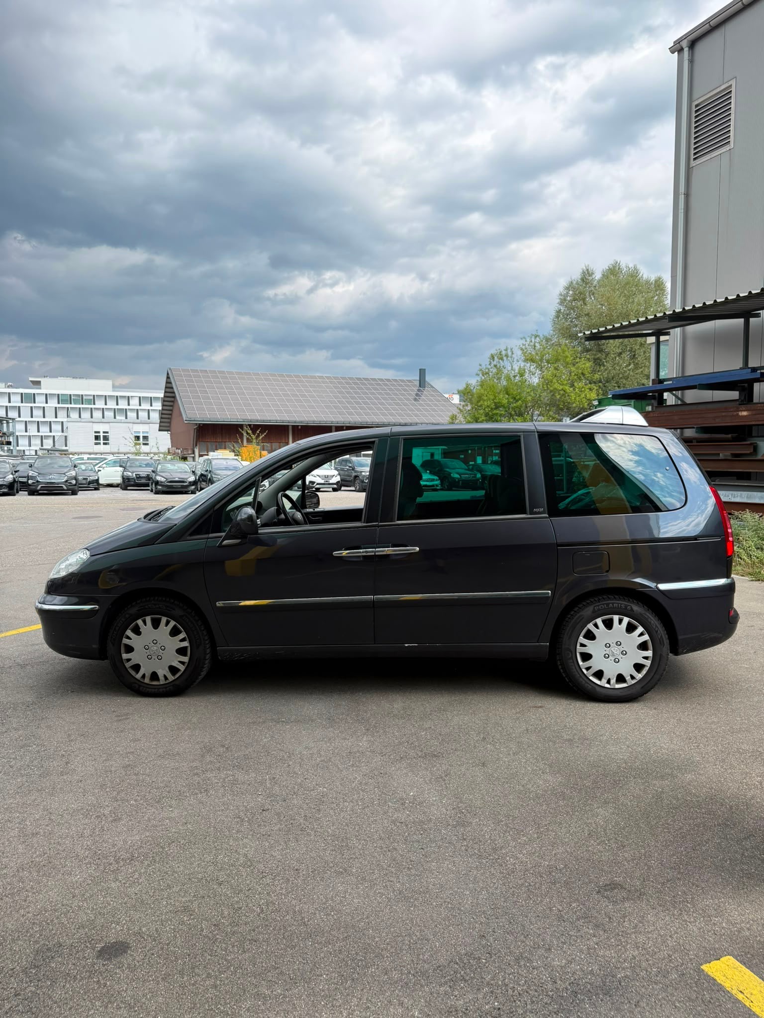 PEUGEOT 807 2.0 16V HDi Family+-image-3