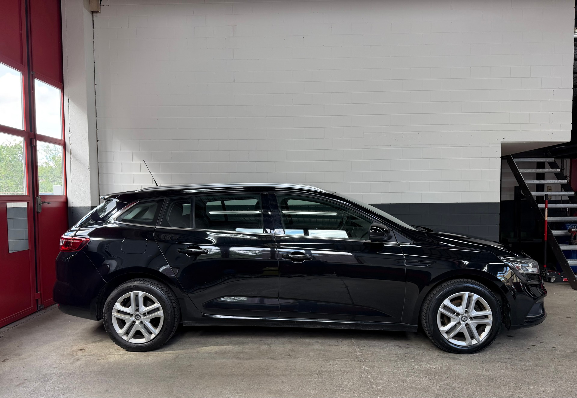 RENAULT Mégane Grandtour 1.2 16V Turbo Zen //NEU AB MFK!-image-4