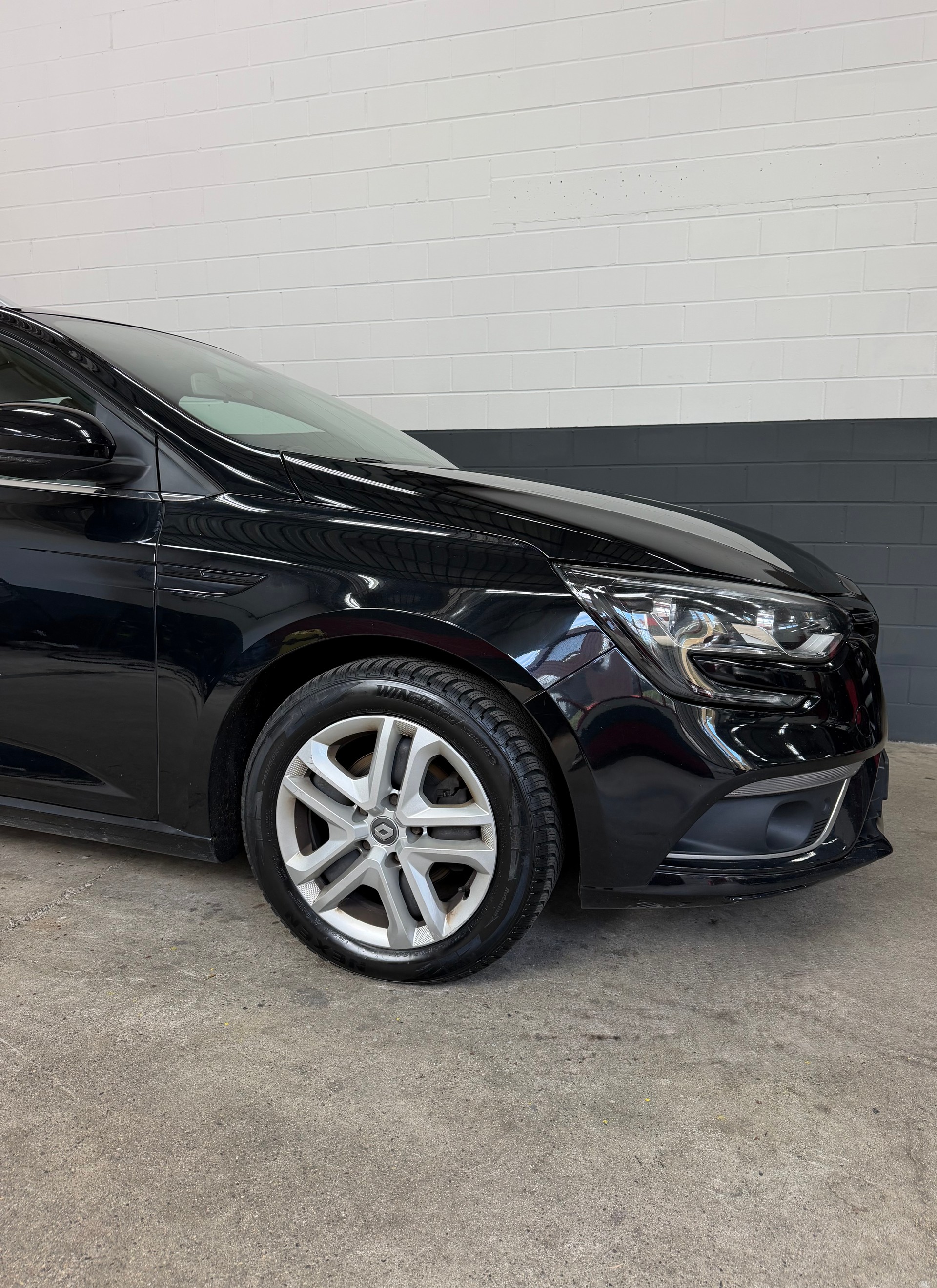 RENAULT Mégane Grandtour 1.2 16V Turbo Zen //NEU AB MFK!-image-3
