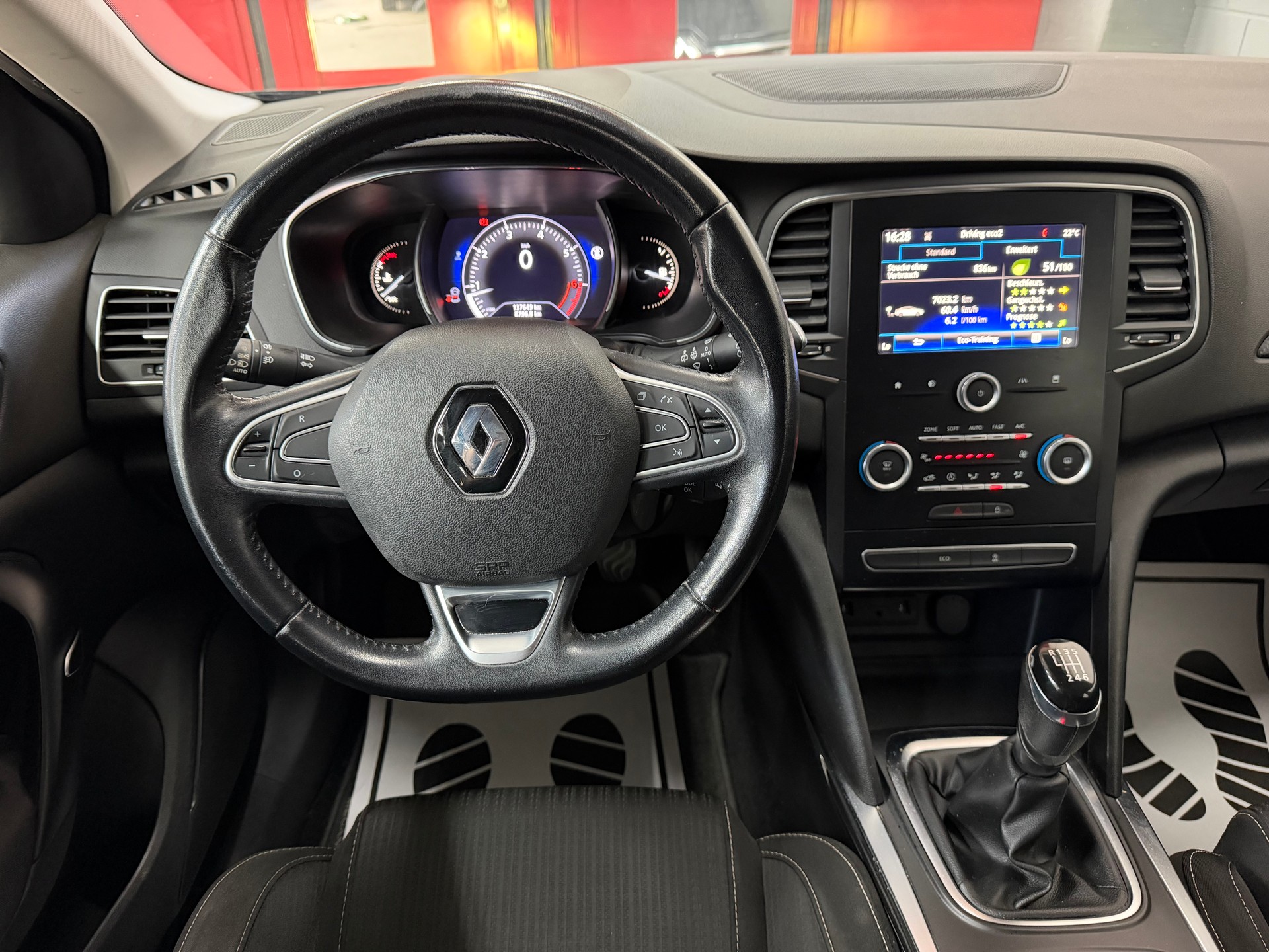 RENAULT Mégane Grandtour 1.2 16V Turbo Zen //NEU AB MFK!-image-11