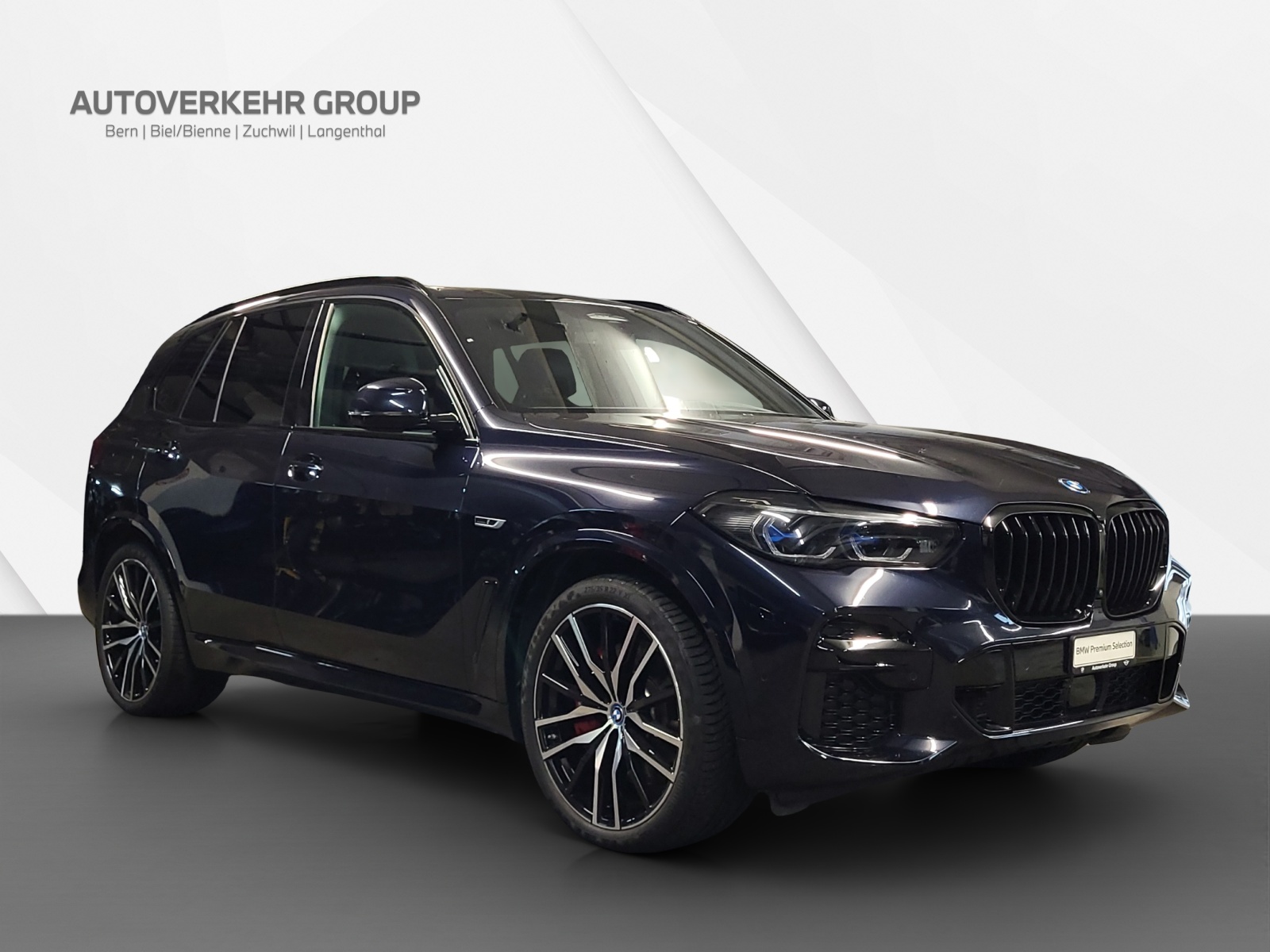 BMW X5 xDrive45e-image-2