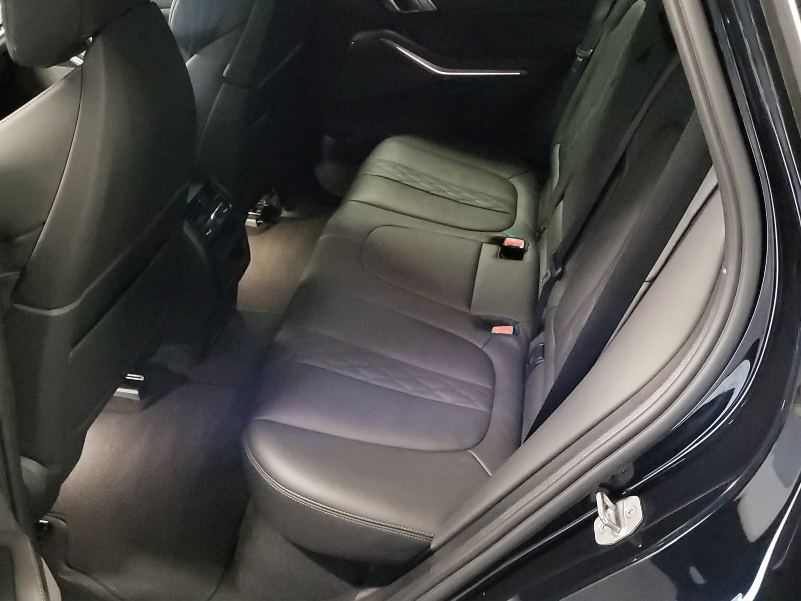 BMW X5 xDrive45e-image-18