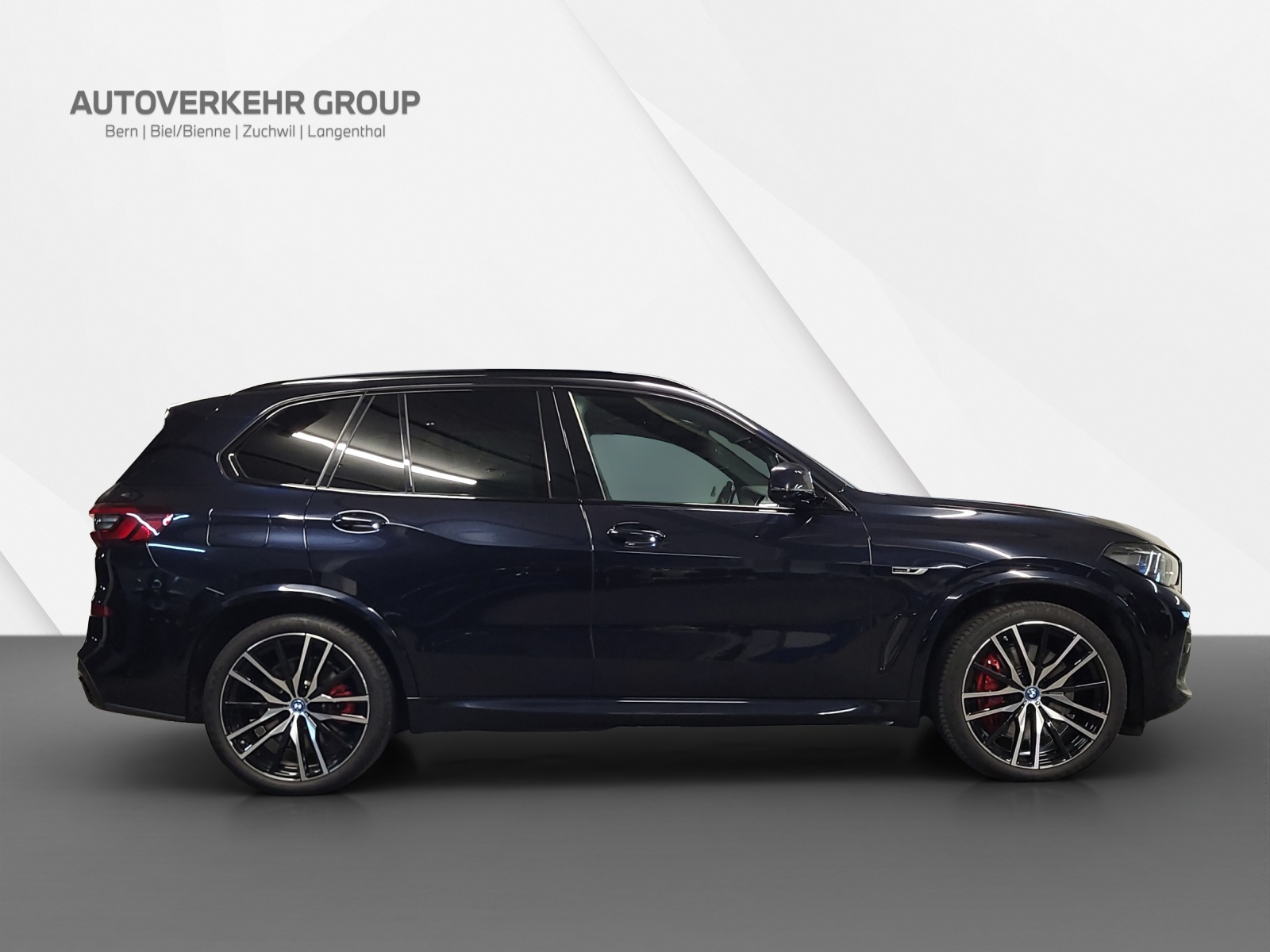 BMW X5 xDrive45e-image-3