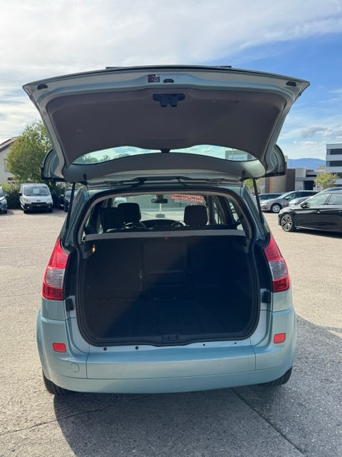 RENAULT Scénic 2.0 16V Dynamique-image-24