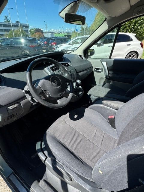 RENAULT Scénic 2.0 16V Dynamique-image-7