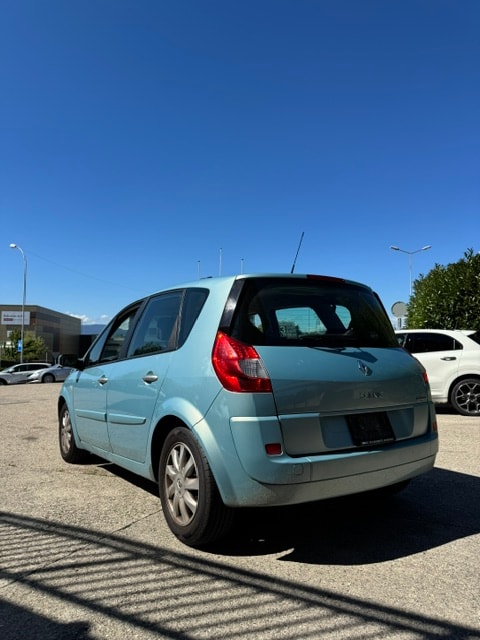 RENAULT Scénic 2.0 16V Dynamique-image-3
