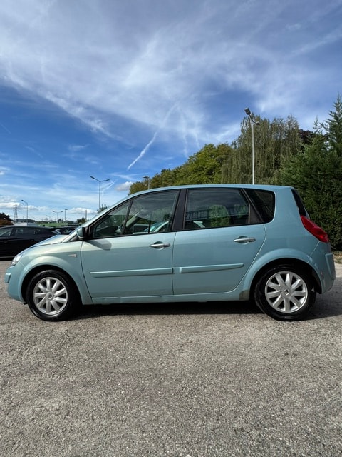 RENAULT Scénic 2.0 16V Dynamique-image-7
