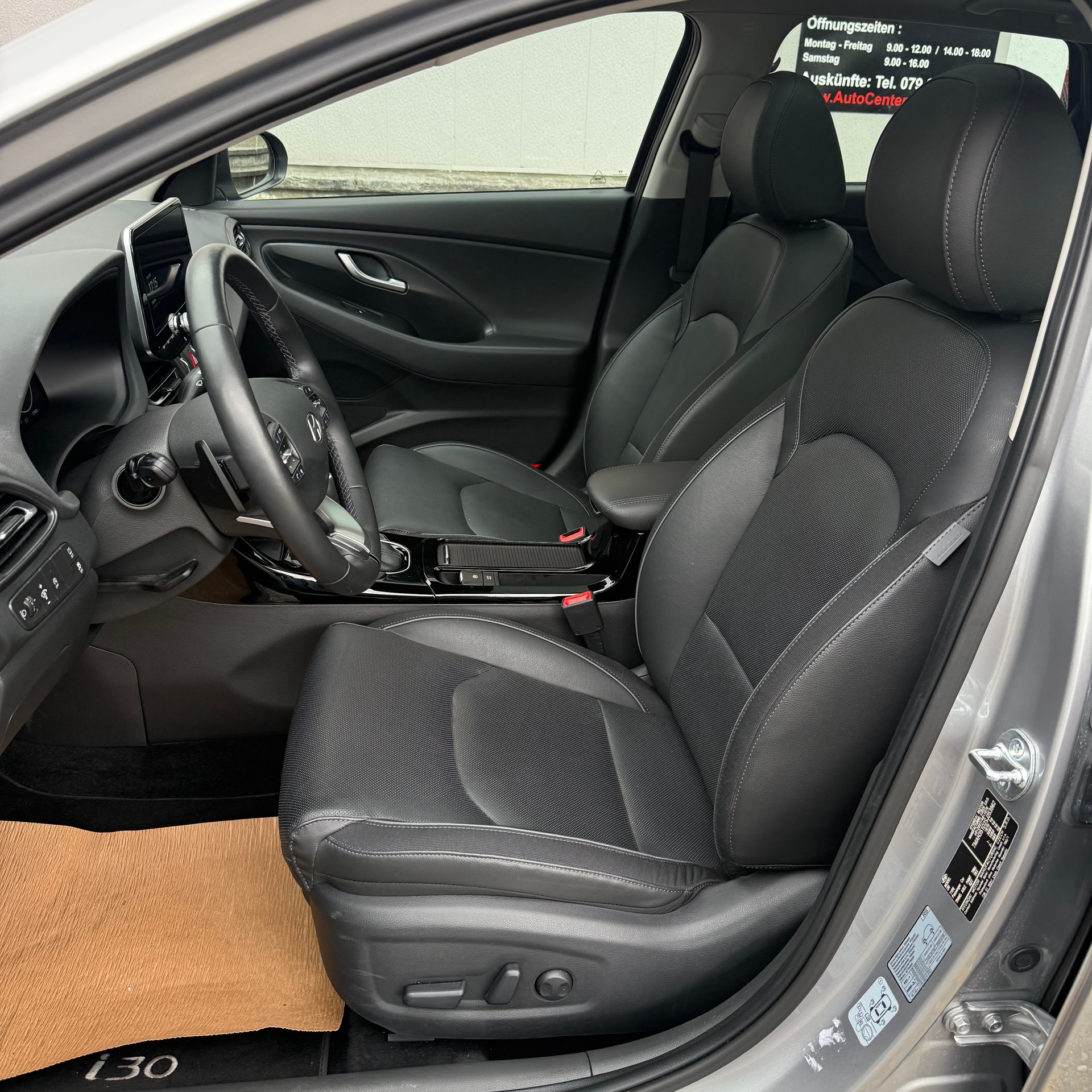 HYUNDAI i30 1.5 T-GDi Vertex 48V MH DCT *CH-FAHRZEUG*-image-9