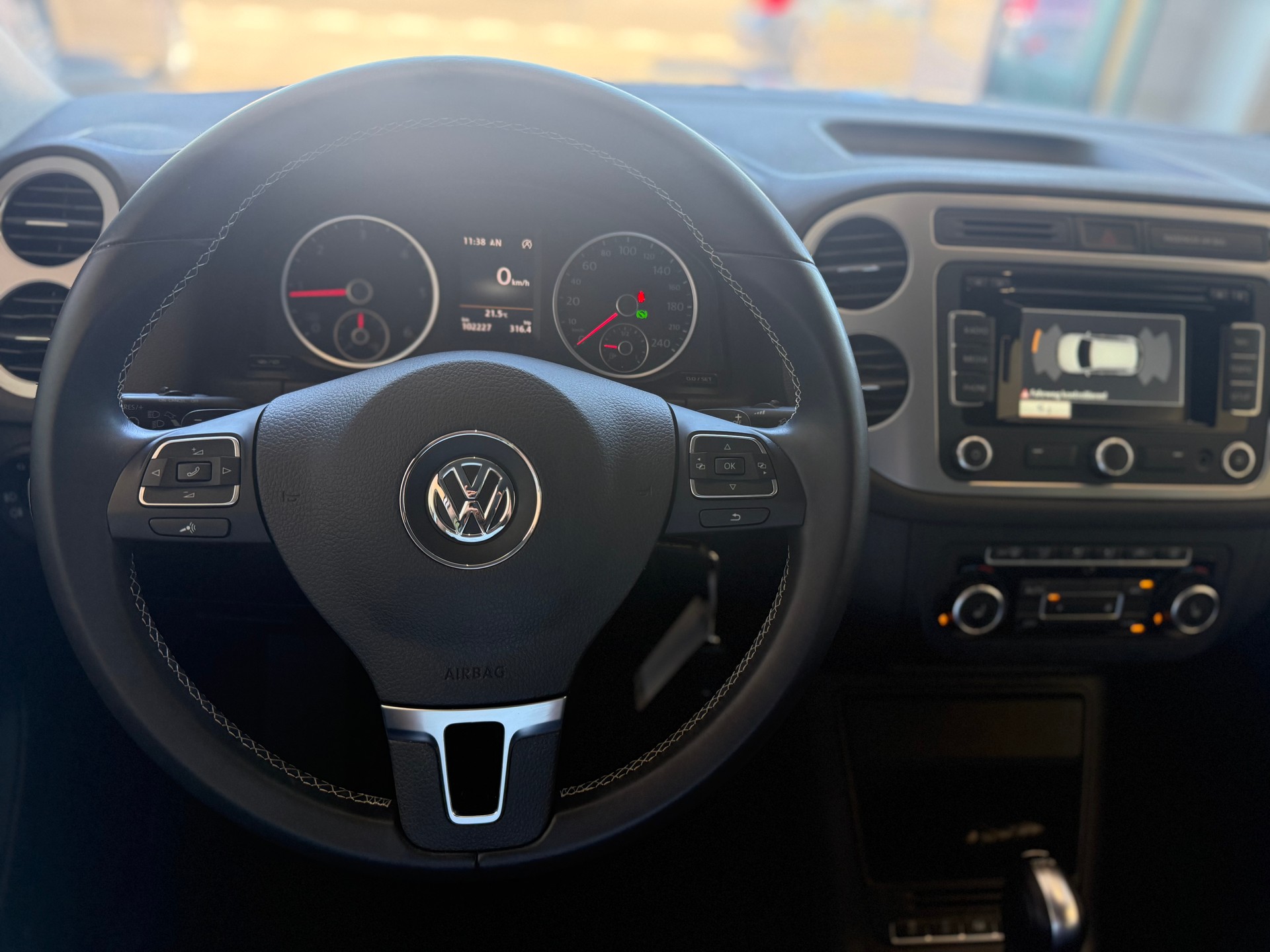 VW Tiguan 2.0 TDI BMT Cup 4Motion DSG-image-14