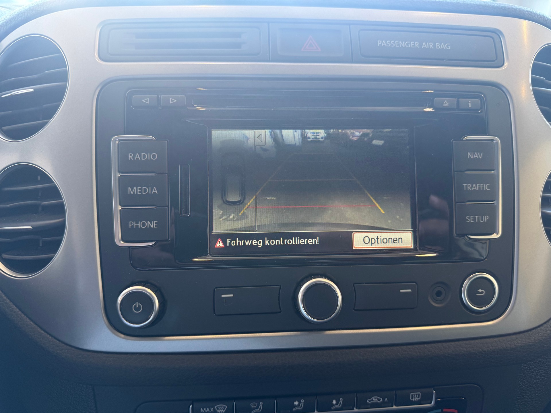 VW Tiguan 2.0 TDI BMT Cup 4Motion DSG-image-13