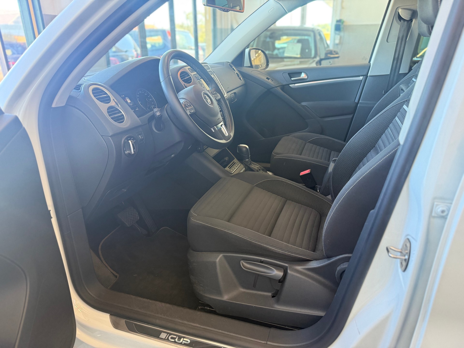 VW Tiguan 2.0 TDI BMT Cup 4Motion DSG-image-6