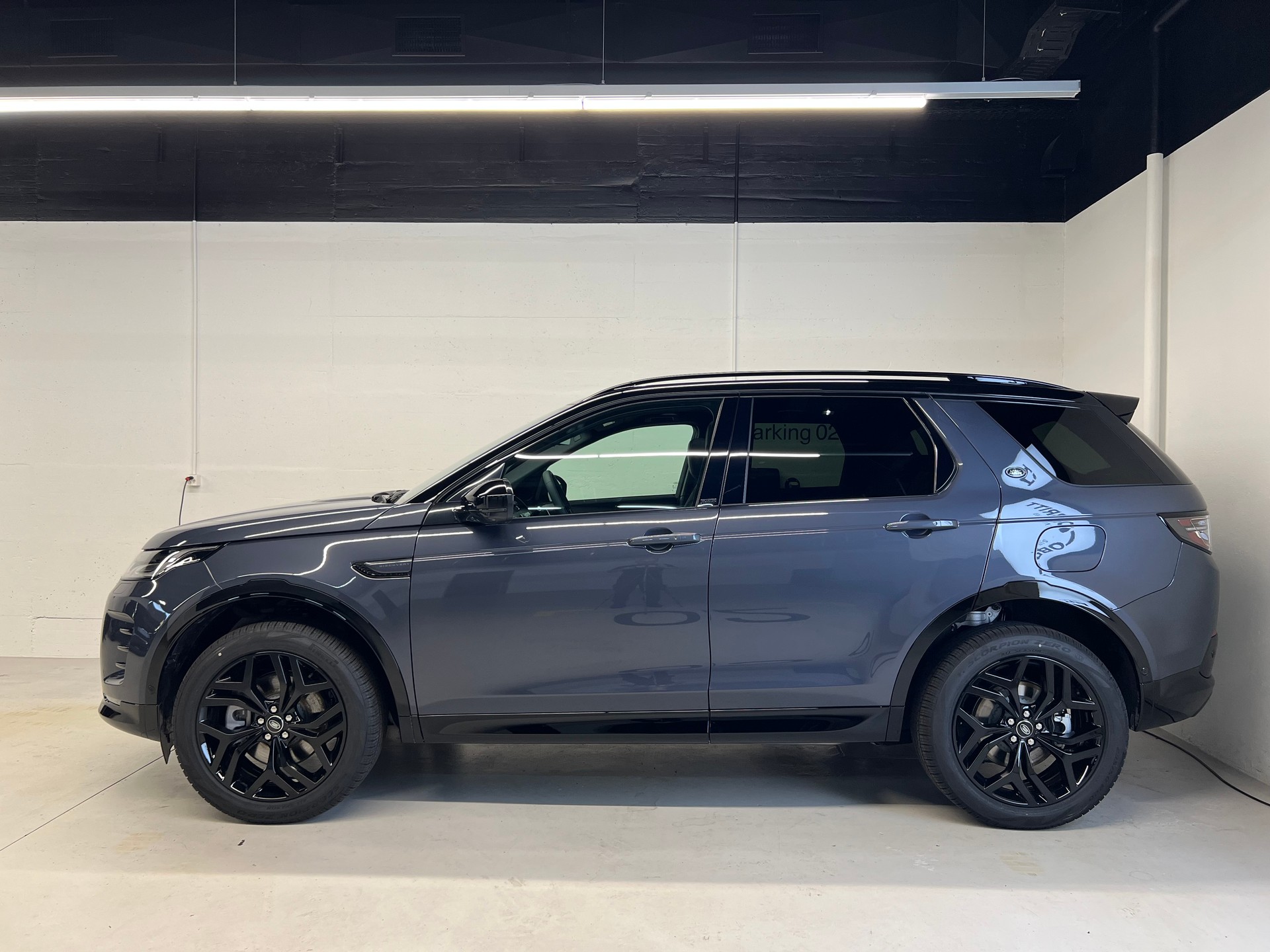 LAND ROVER Discovery Sport 1.5 T 270e Landmark-image-7