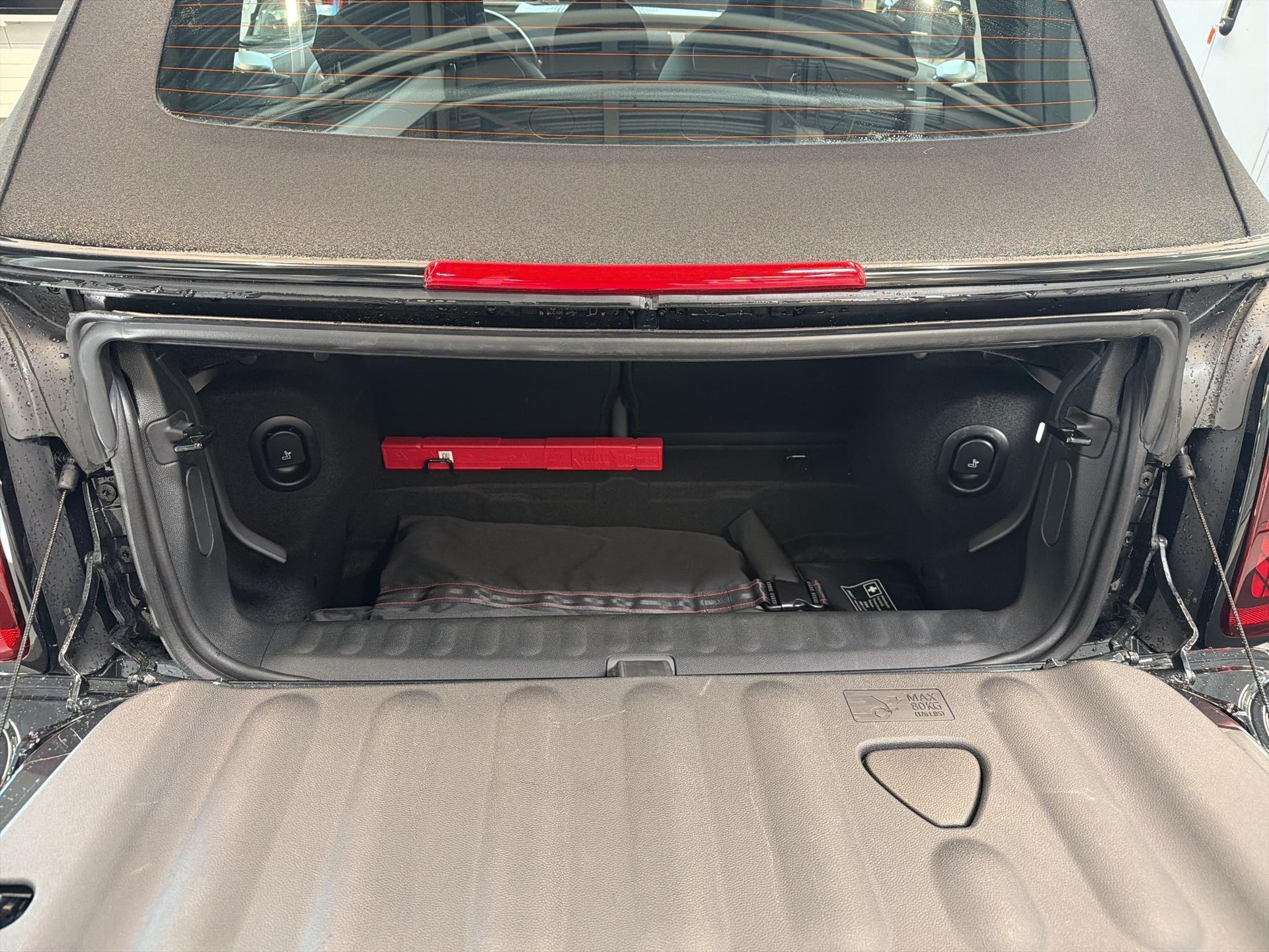 MINI John Cooper Works Cabrio-image-15