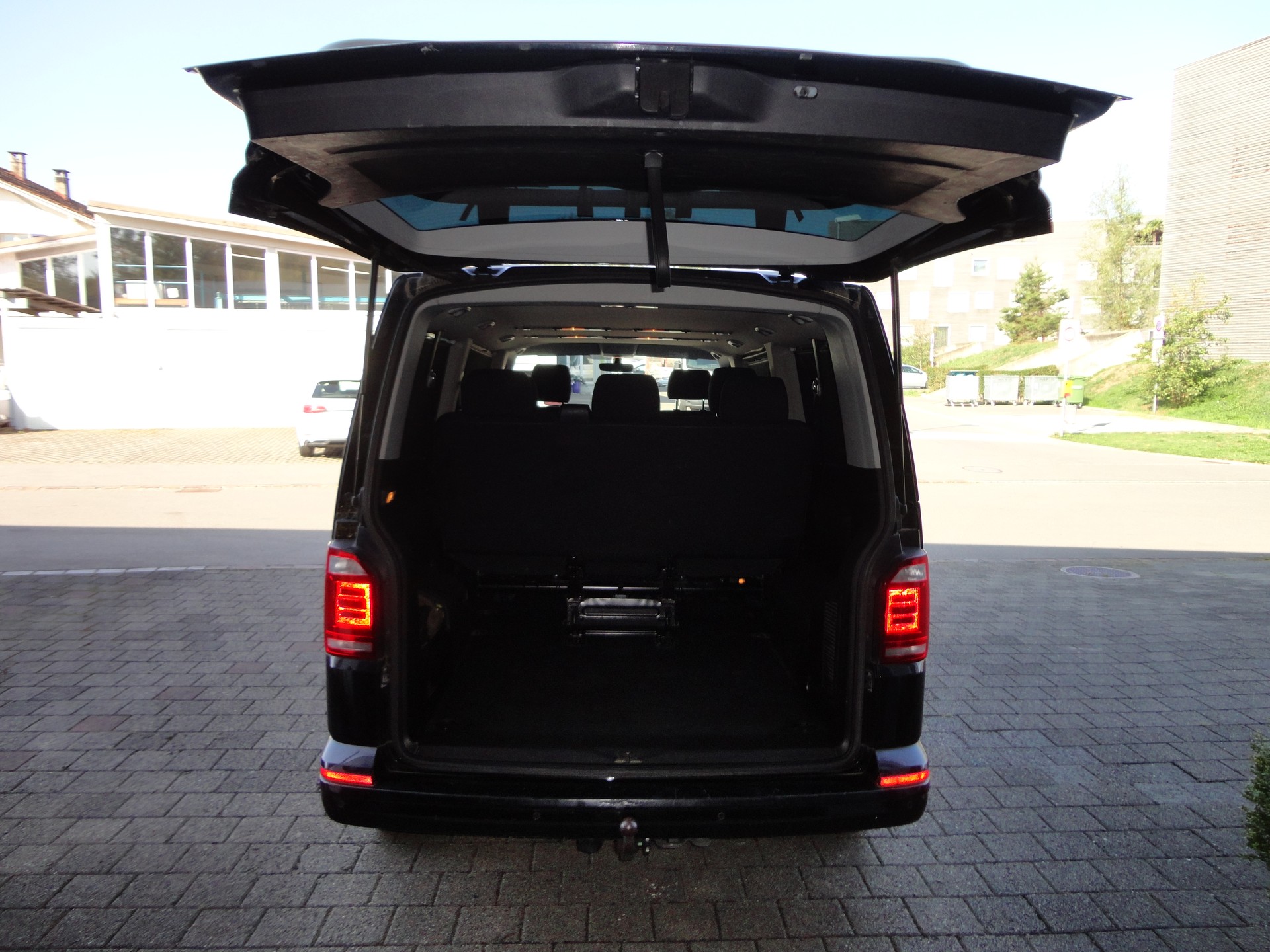 VW T6 2.0 TDI 4Motion DSG-image-9