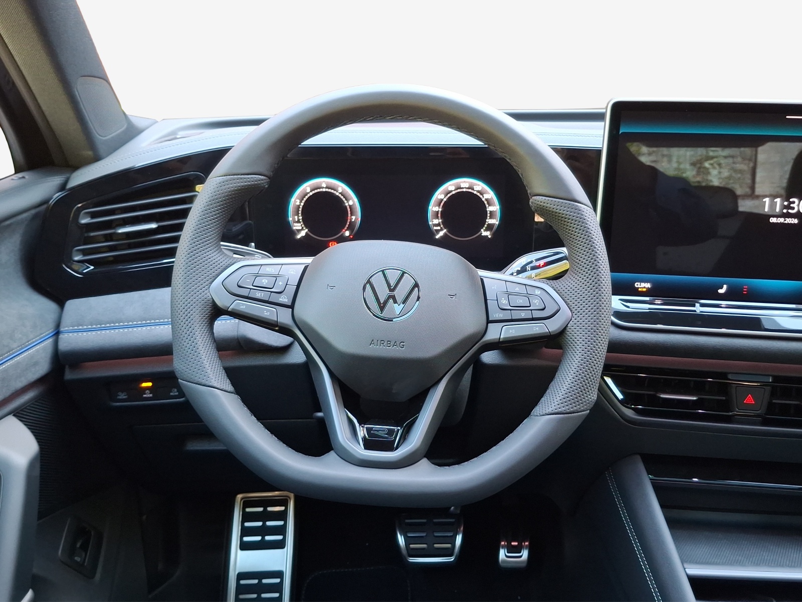 VW Tiguan 2.0 TSI DSG R-Line Plus 4Motion-image-9