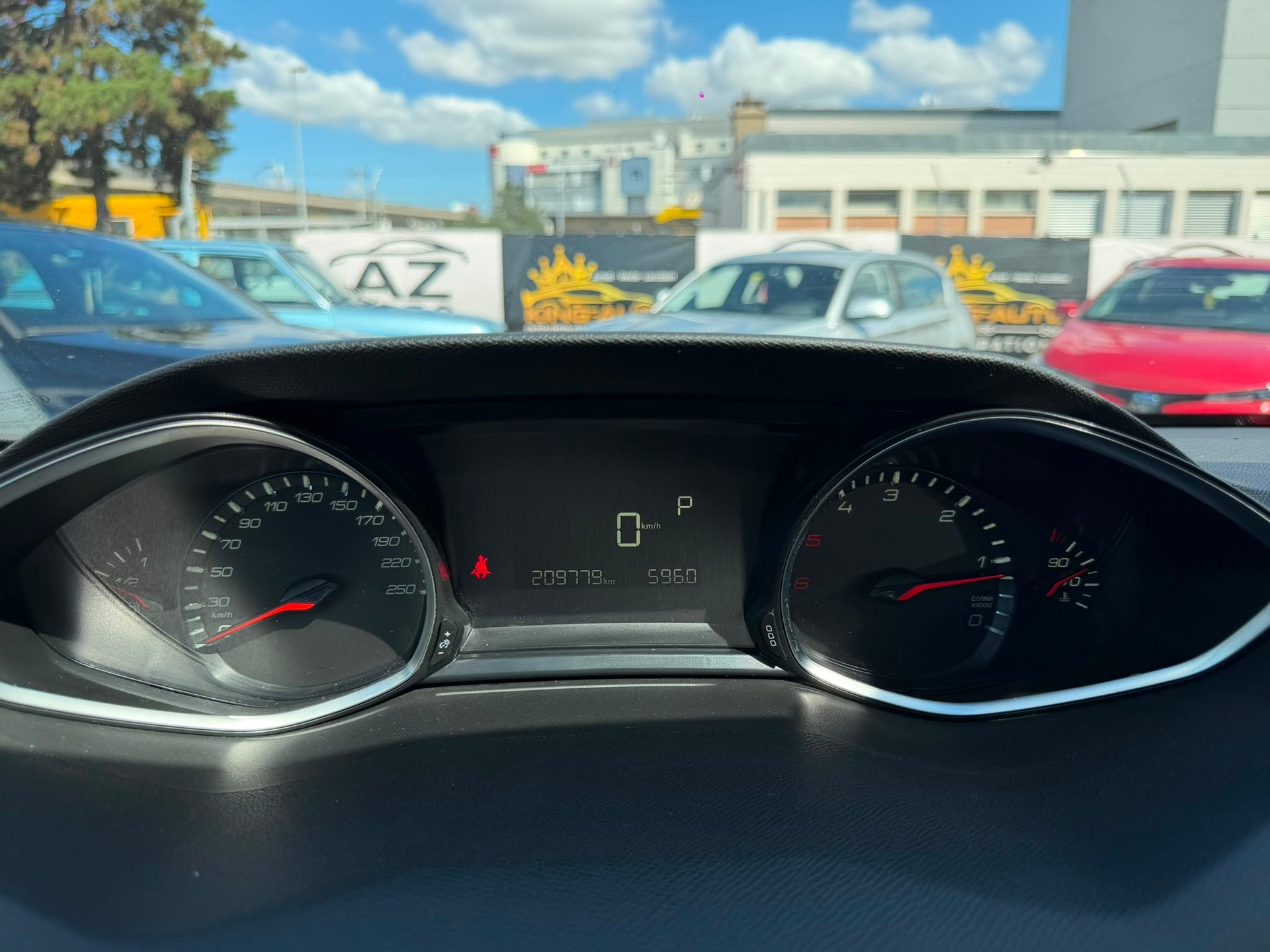 PEUGEOT 308 SW 1.6 BlueHDI Business Line EAT6 garantie 2 ans 🇨🇭-image-11