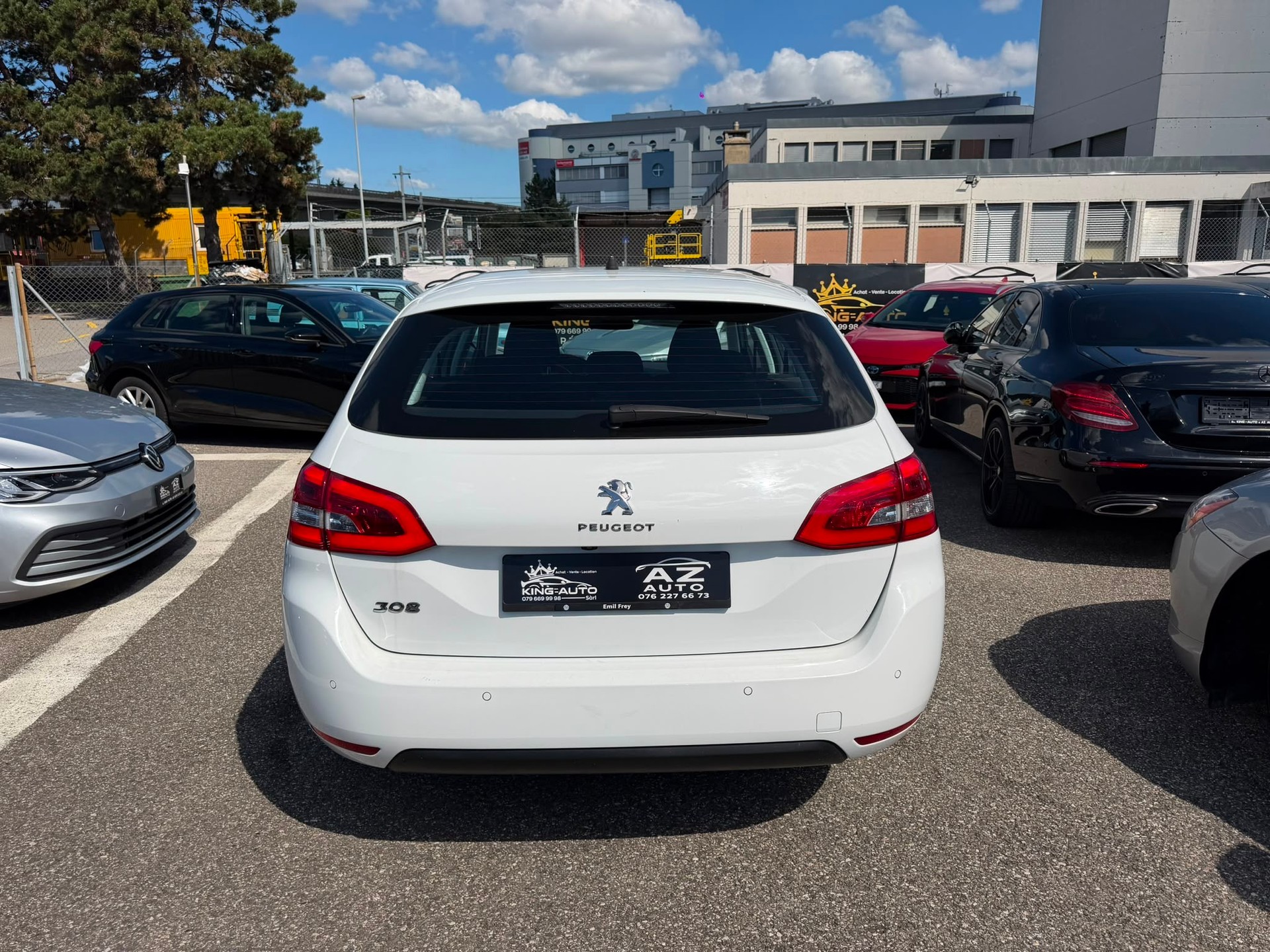 PEUGEOT 308 SW 1.6 BlueHDI Business Line EAT6 garantie 2 ans 🇨🇭-image-4