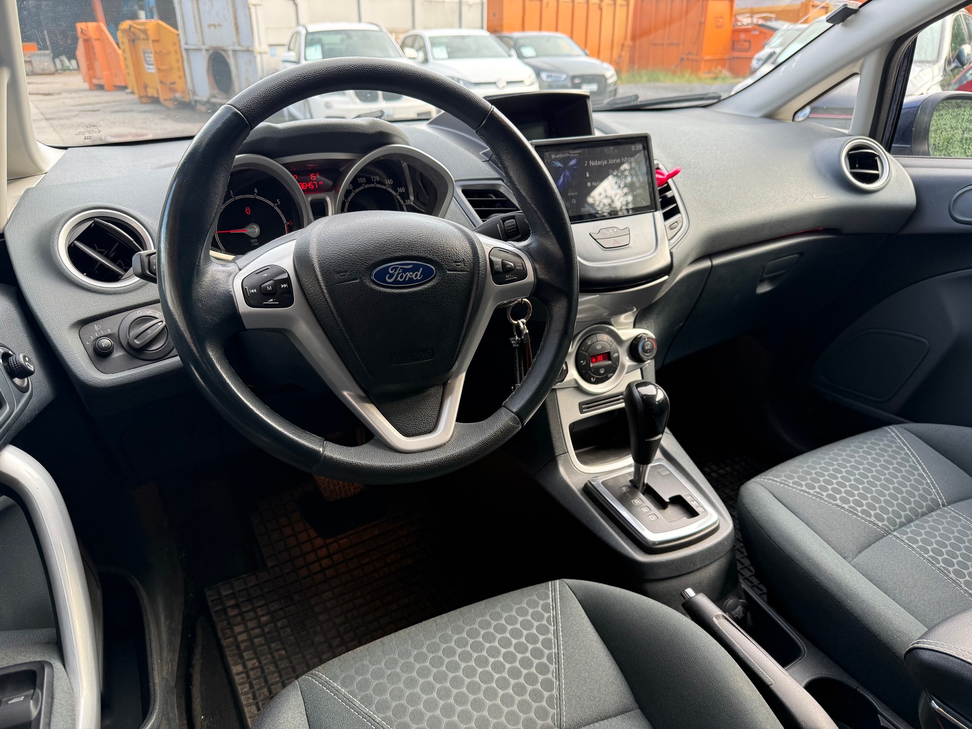 FORD Fiesta 1.4 16V Titanium Automatic-image-20