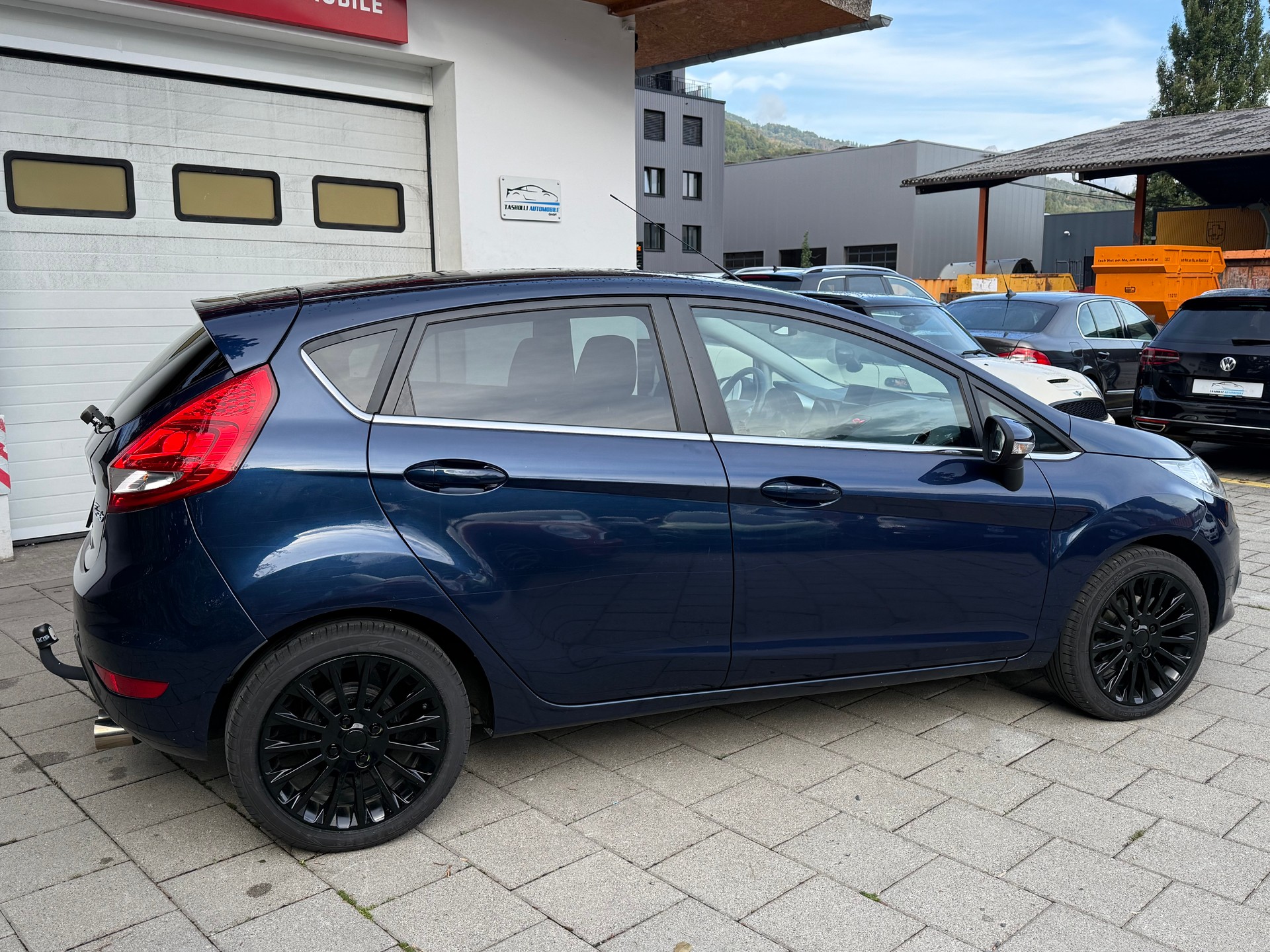 FORD Fiesta 1.4 16V Titanium Automatic-image-10