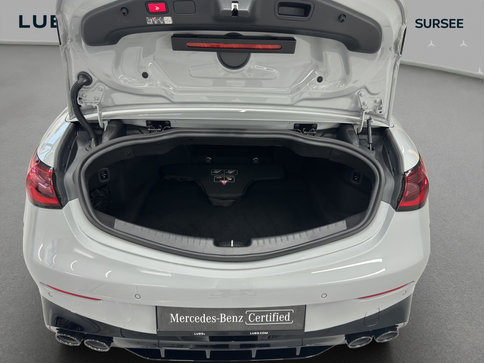 MERCEDES-BENZ CLE AMG 53 Cabrio 4Matic+ 9G-Tronic-image-14