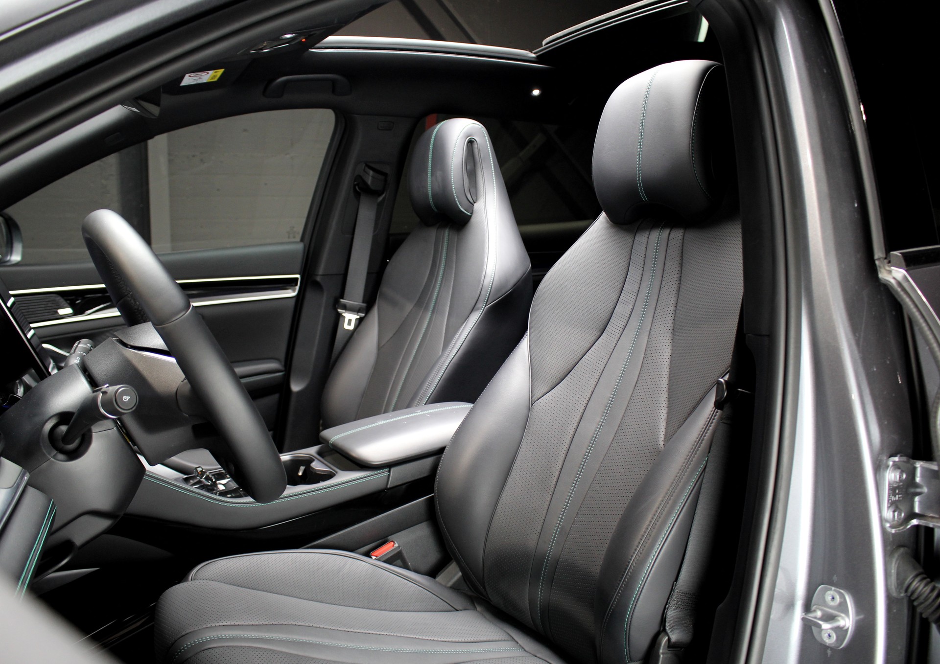 BYD Seal U DM-i Design AWD-image-3