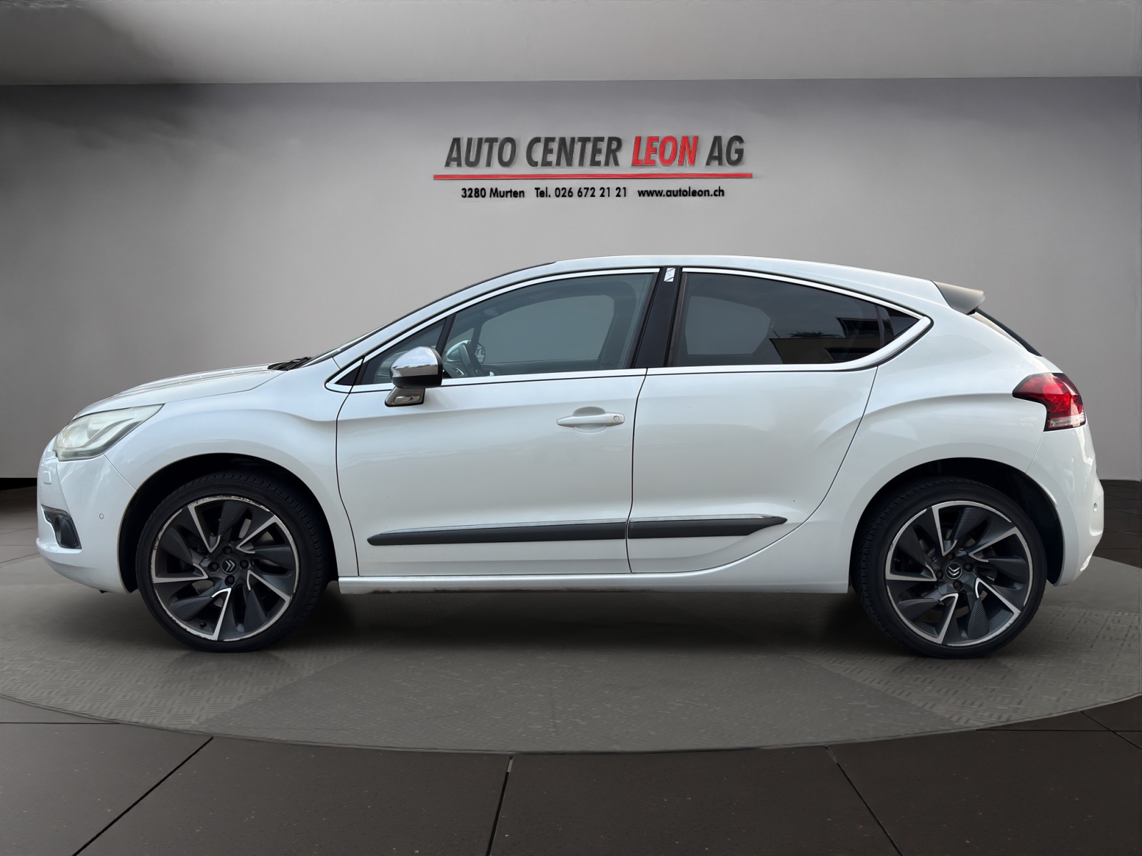 DS AUTOMOBILES DS4 1.6 THP Sport Chic-image-2